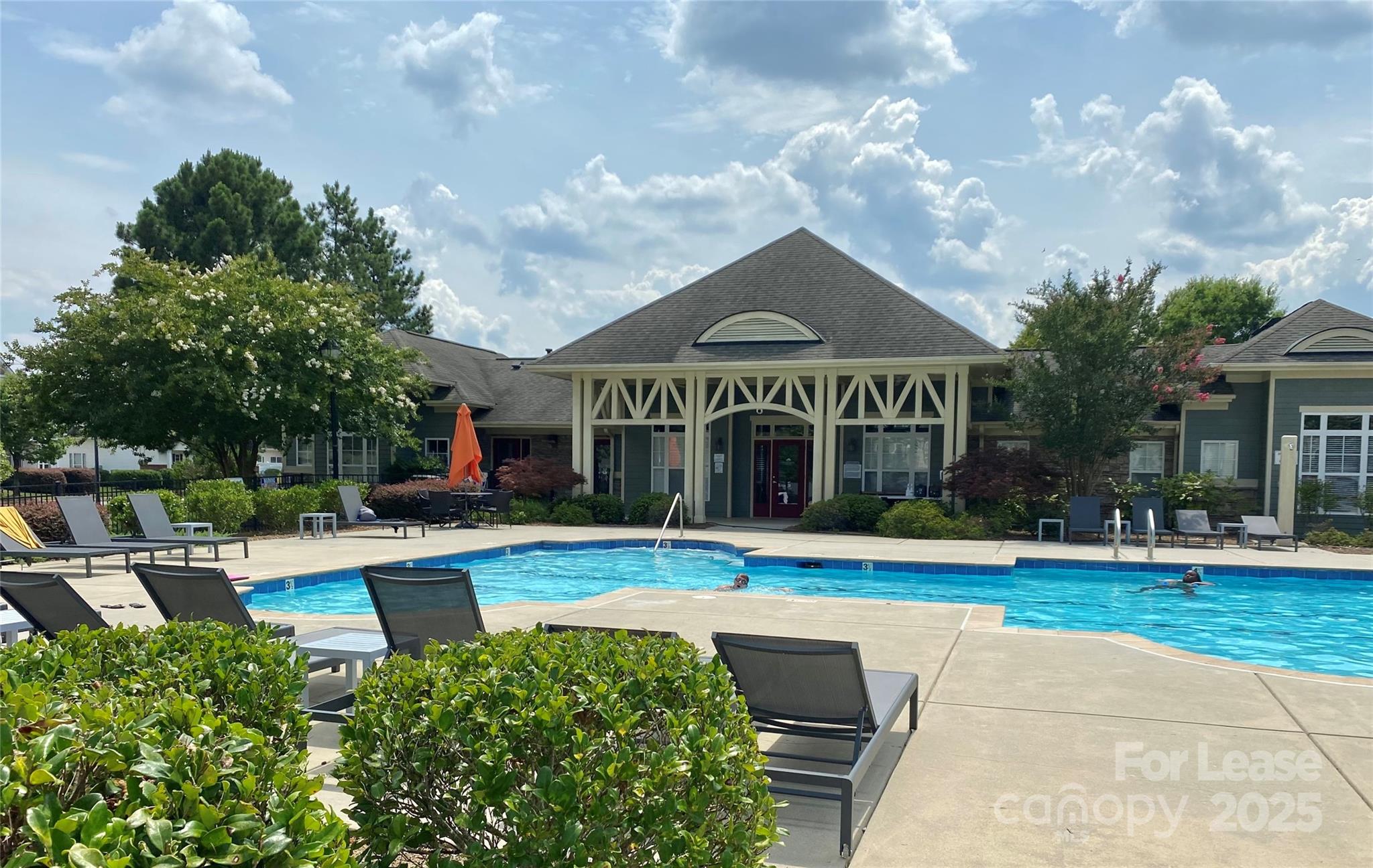 2601 Silverthorn Drive Property Photo 34