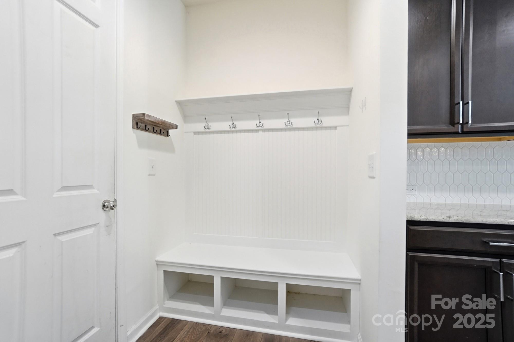 4325 Hunton Dale Road Property Photo 15