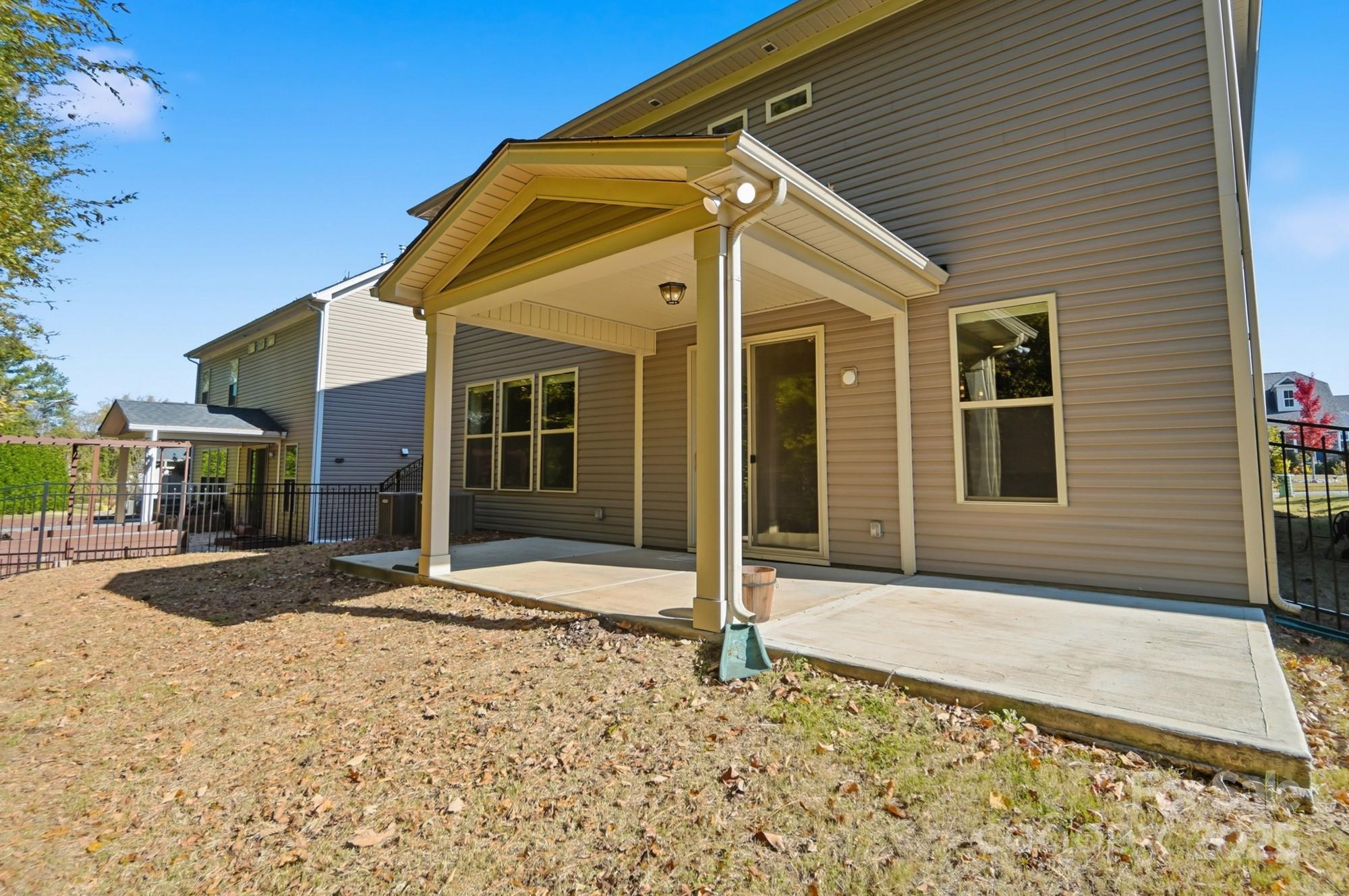 4325 Hunton Dale Road Property Photo 41