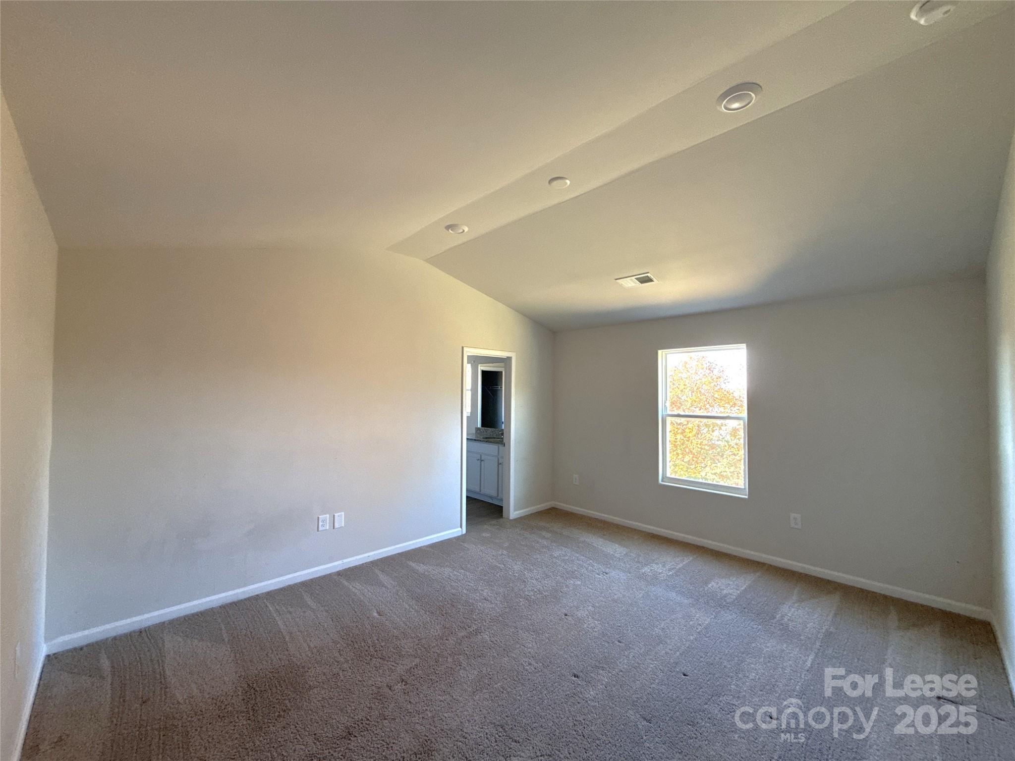 3038 Trailblazer Street Property Photo 8