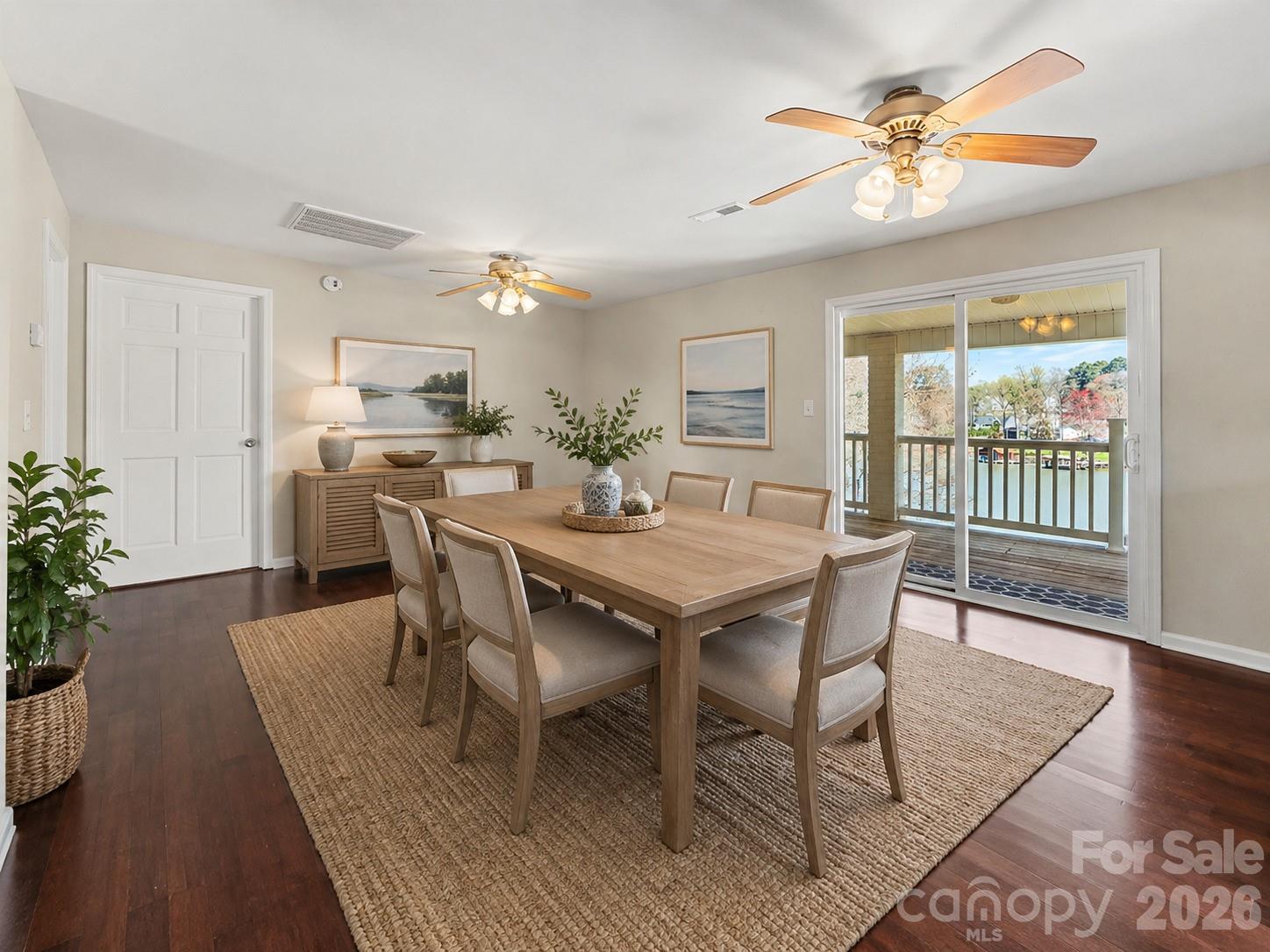 7088 Wateredge Drive Property Photo 11