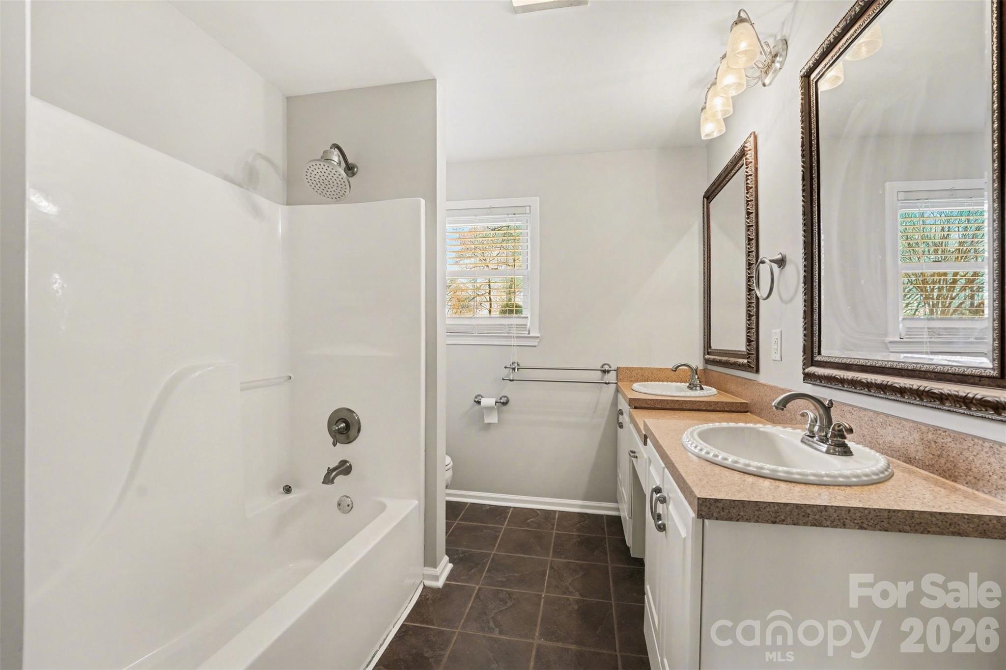 7088 Wateredge Drive Property Photo 16