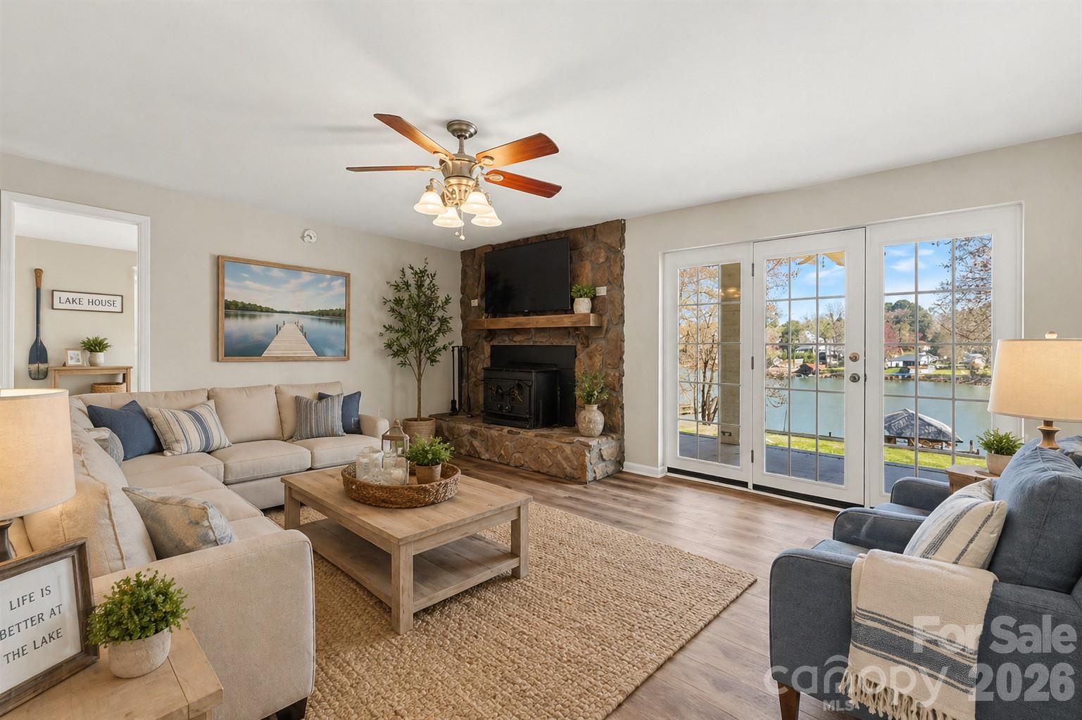7088 Wateredge Drive Property Photo 21