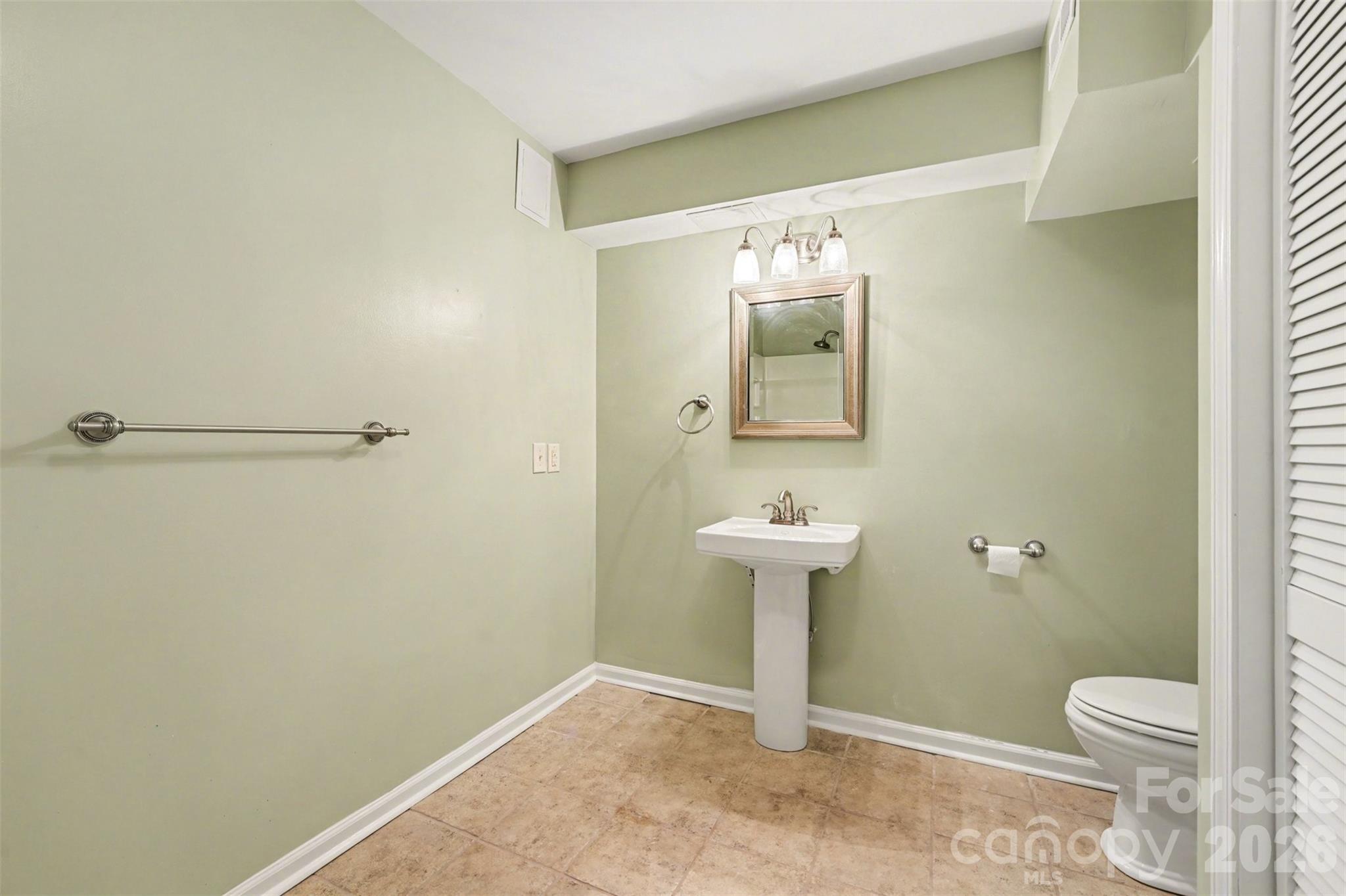 7088 Wateredge Drive Property Photo 24