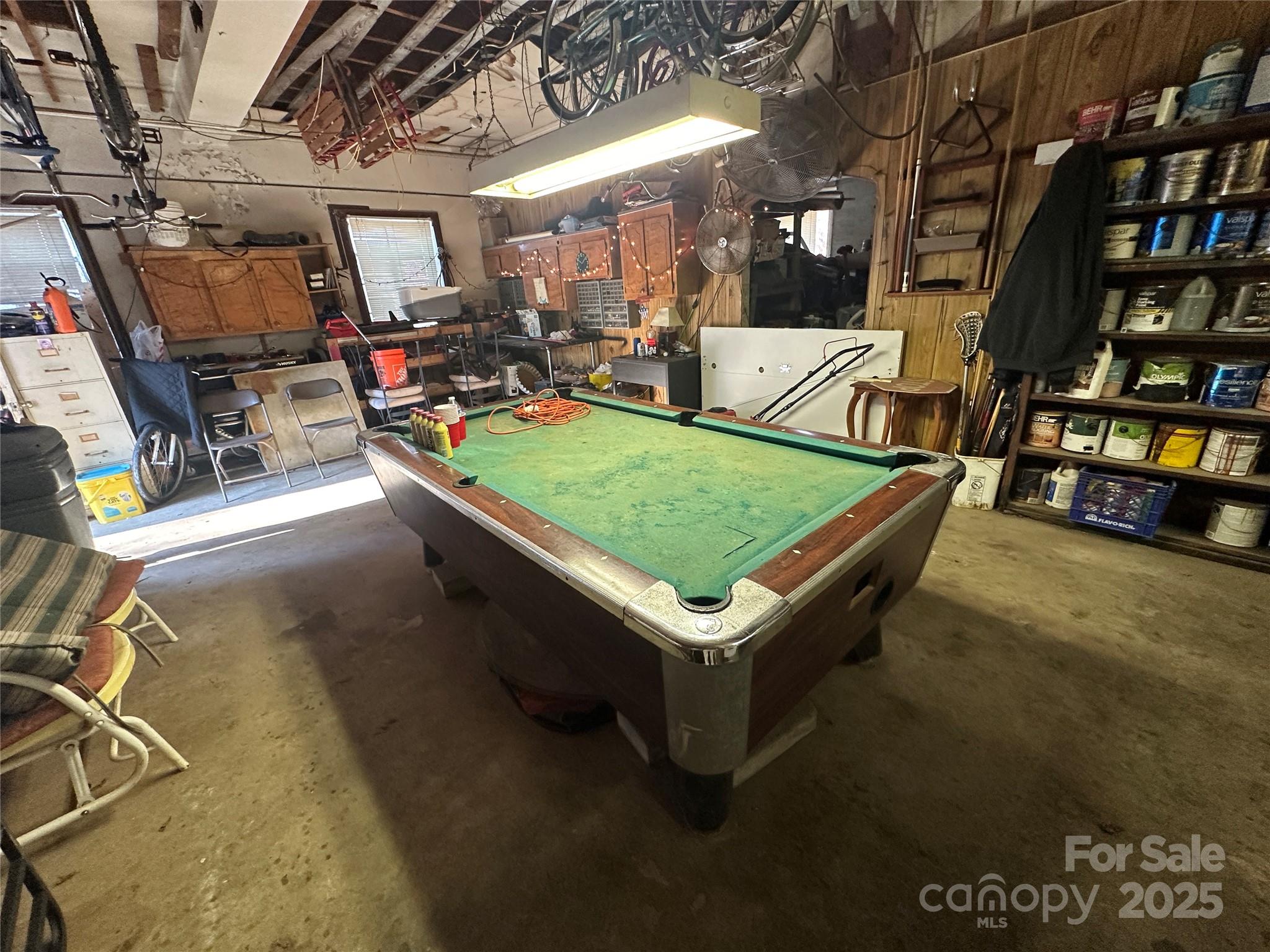 212 E Park Avenue Property Photo 14
