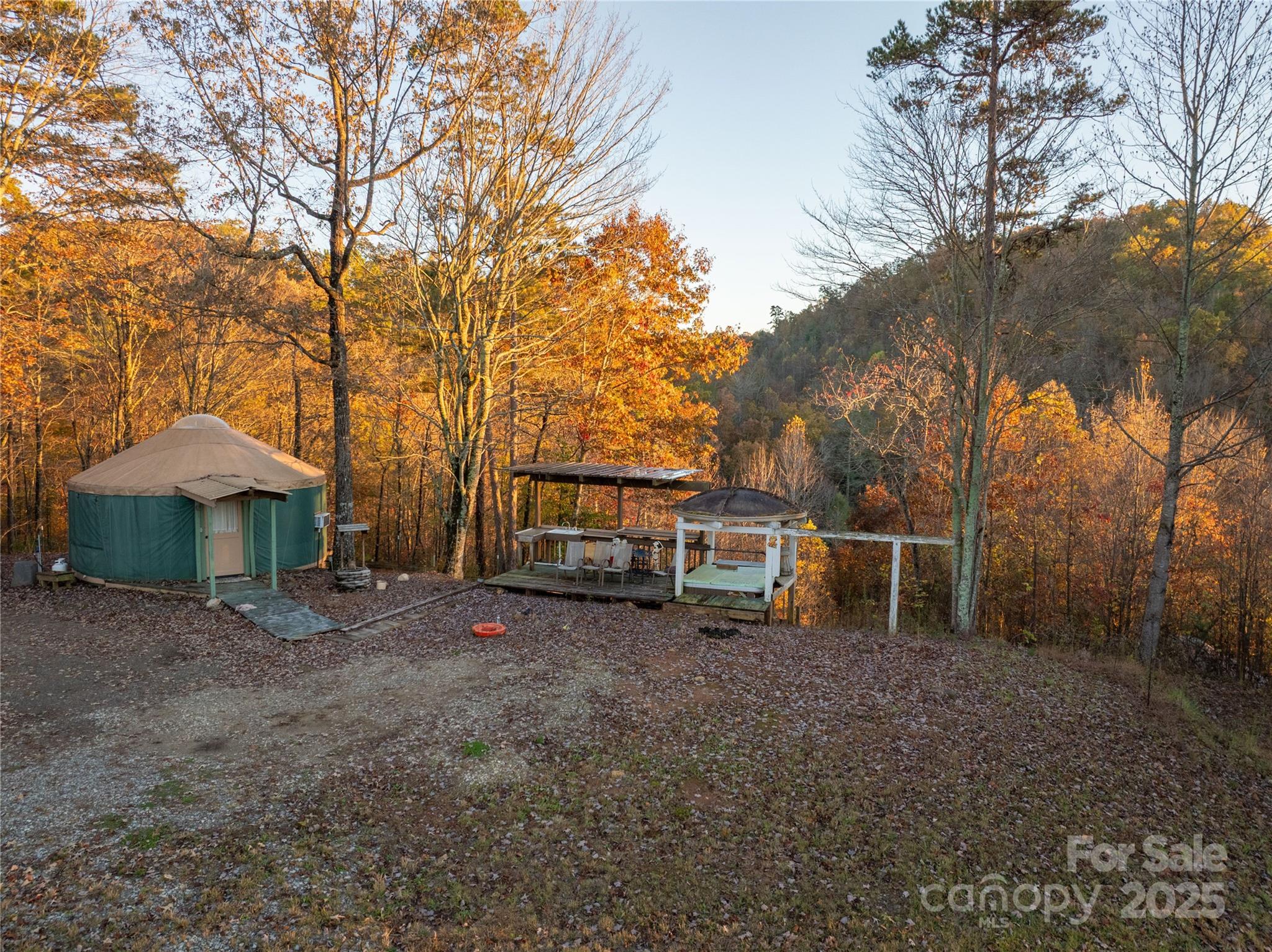 85 Brown Lane Property Photo 14
