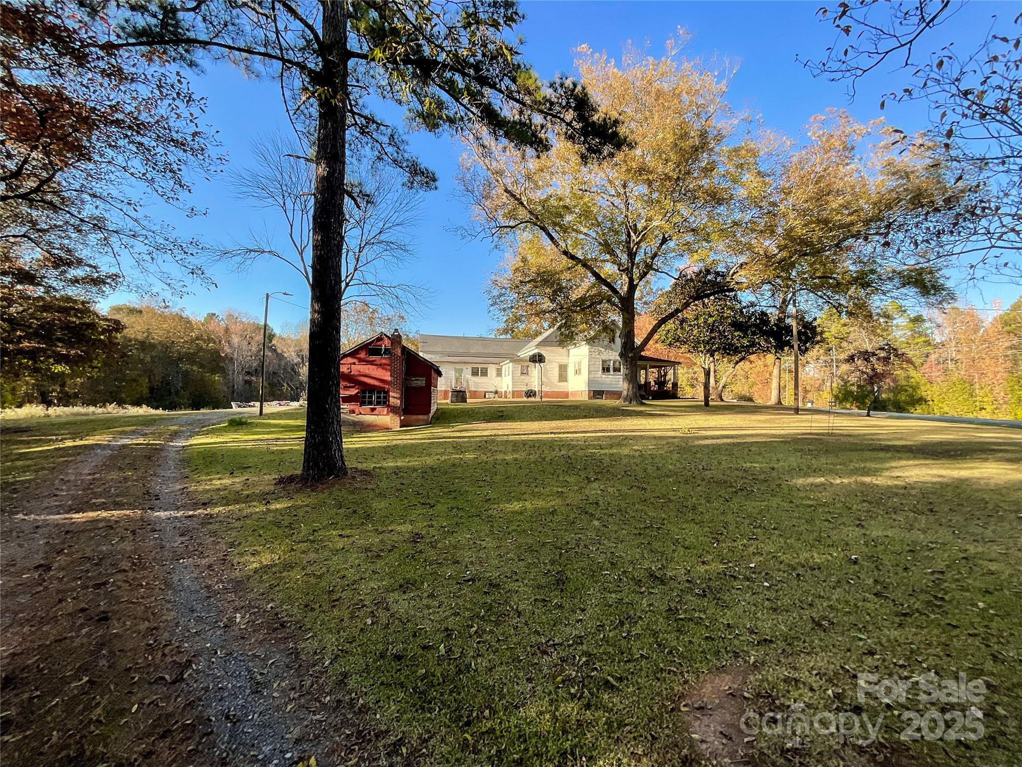 6993 Charlotte Highway Property Photo 9