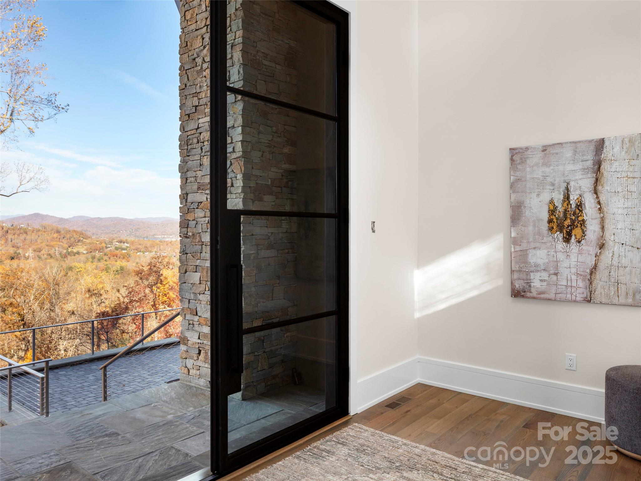 222 Secluded Hills Lane Property Photo 7
