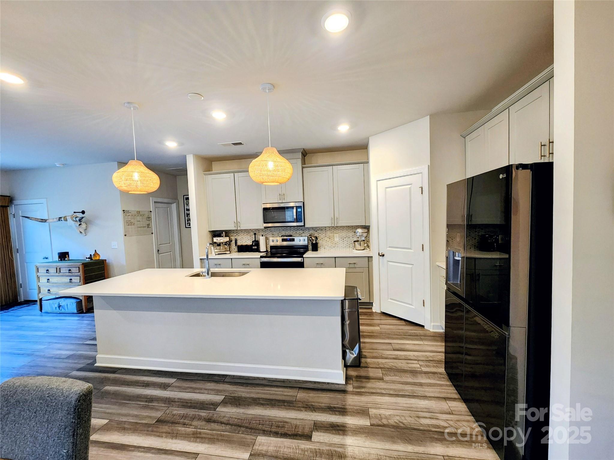 3873 County Down Avenue Property Photo 7