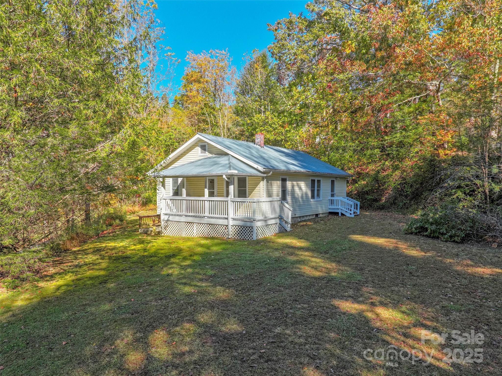 96 Thompson Road Property Photo 1