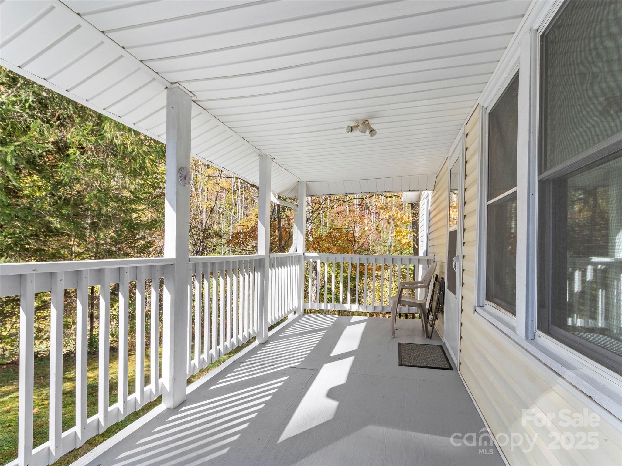 96 Thompson Road Property Photo 6