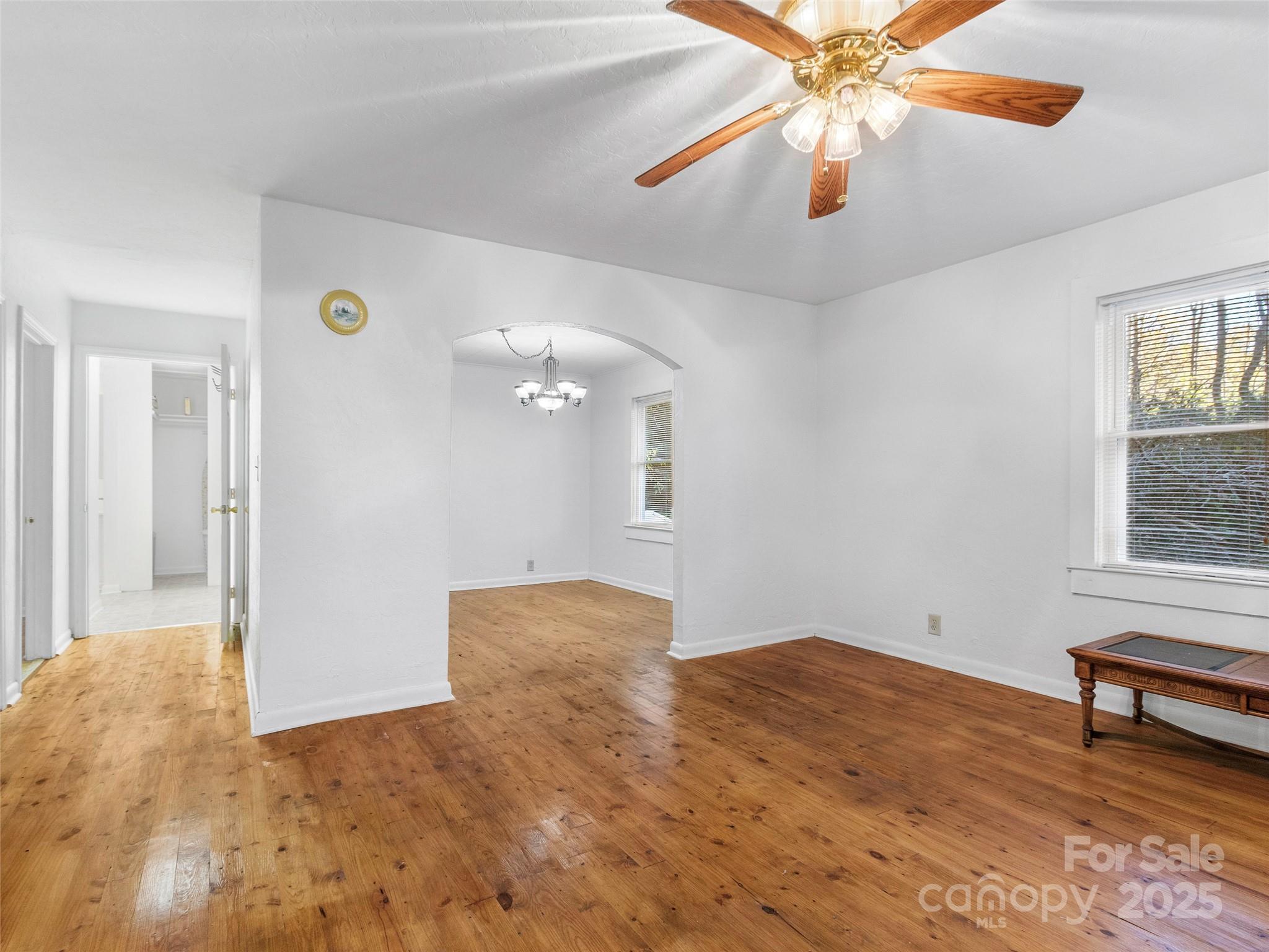 96 Thompson Road Property Photo 7