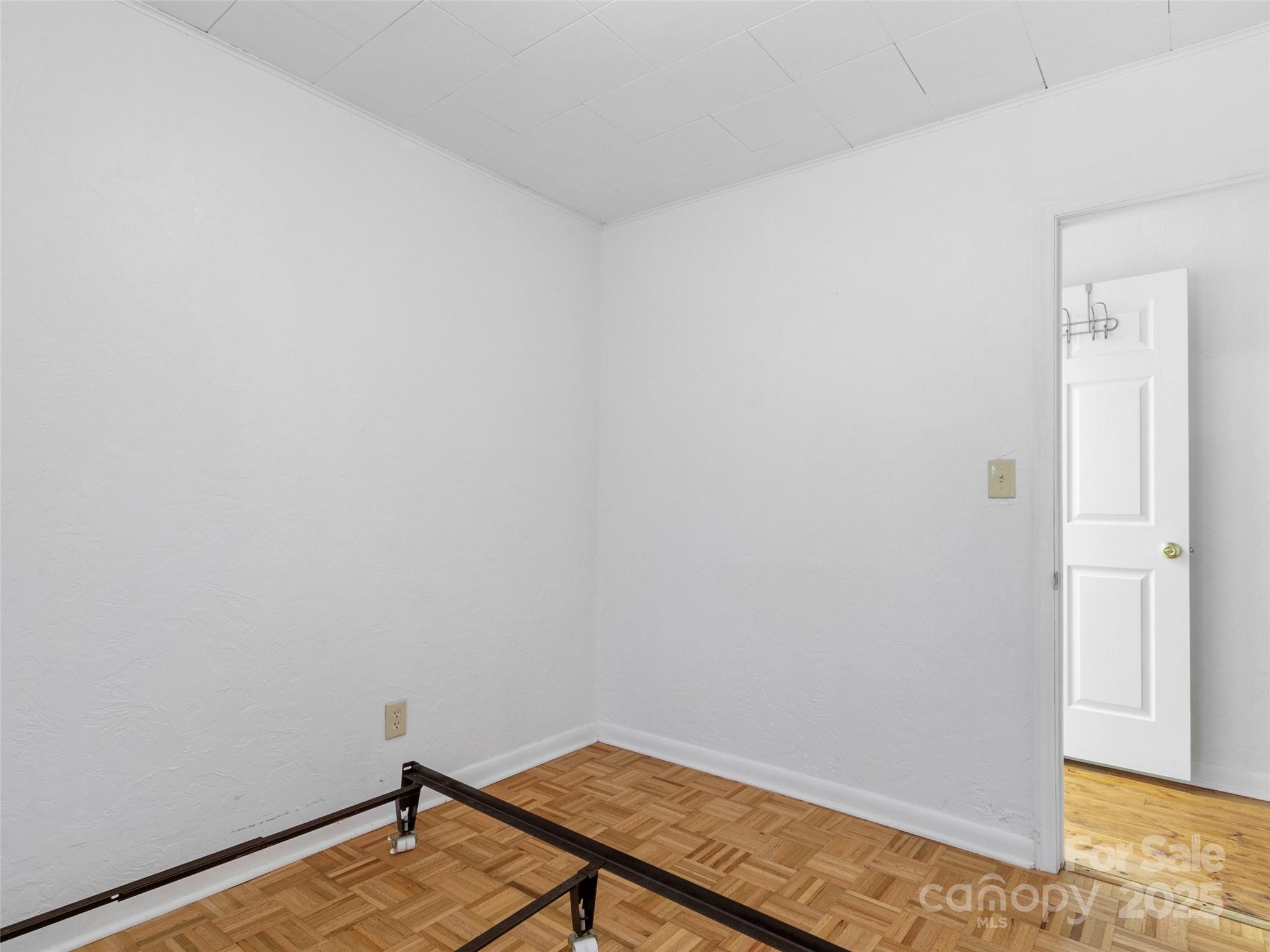 96 Thompson Road Property Photo 22