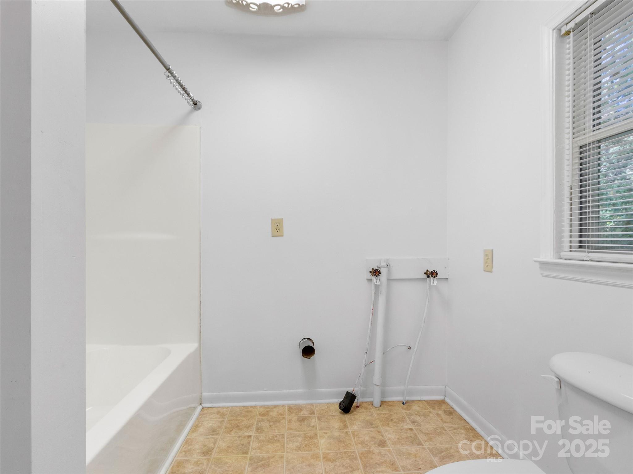 96 Thompson Road Property Photo 24