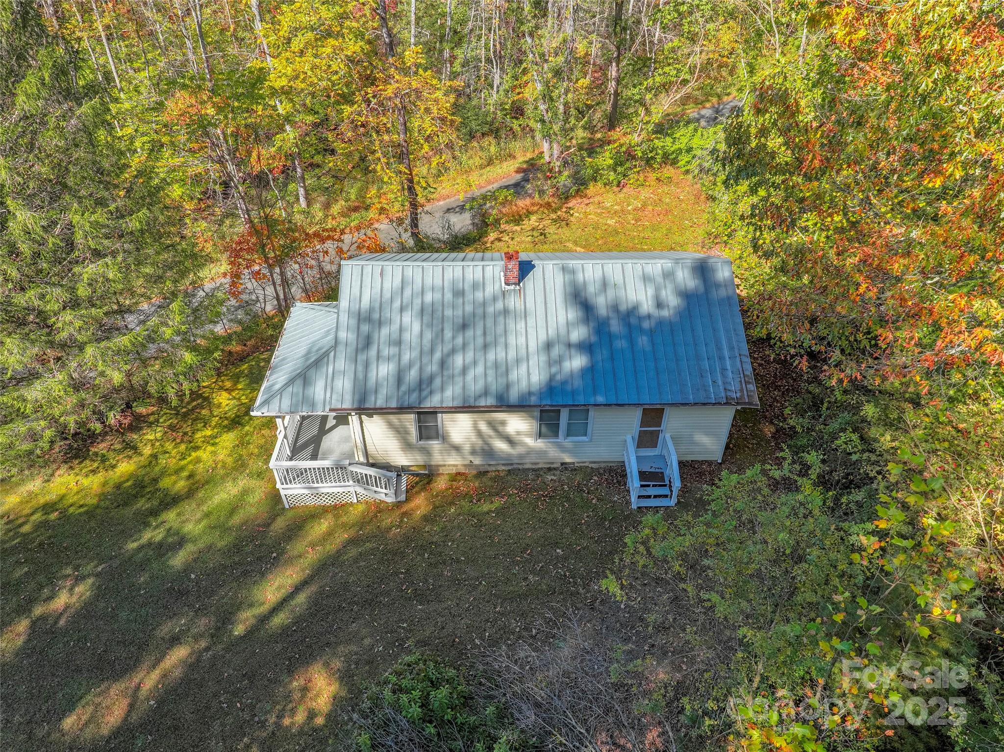 96 Thompson Road Property Photo 29