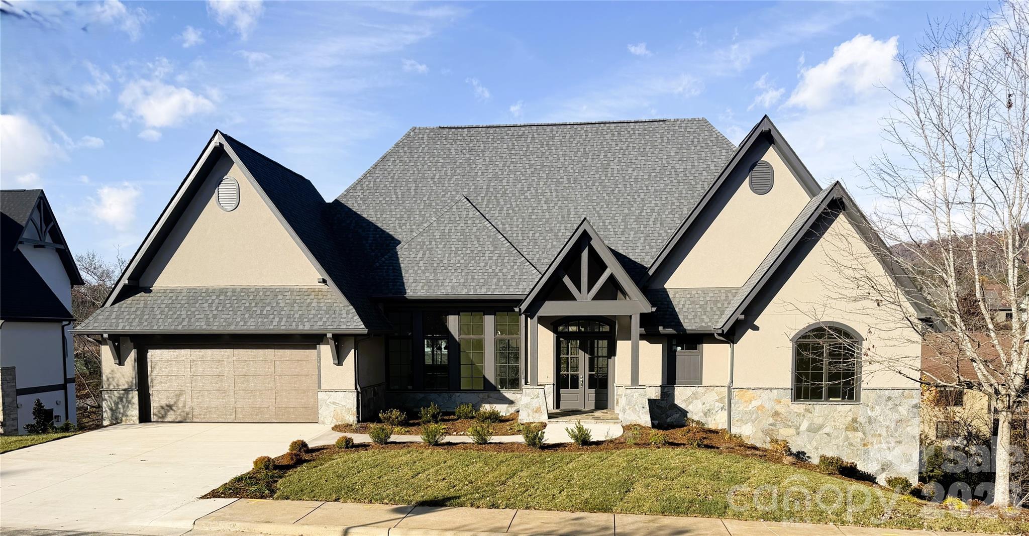 15 Evian Court Property Photo 1