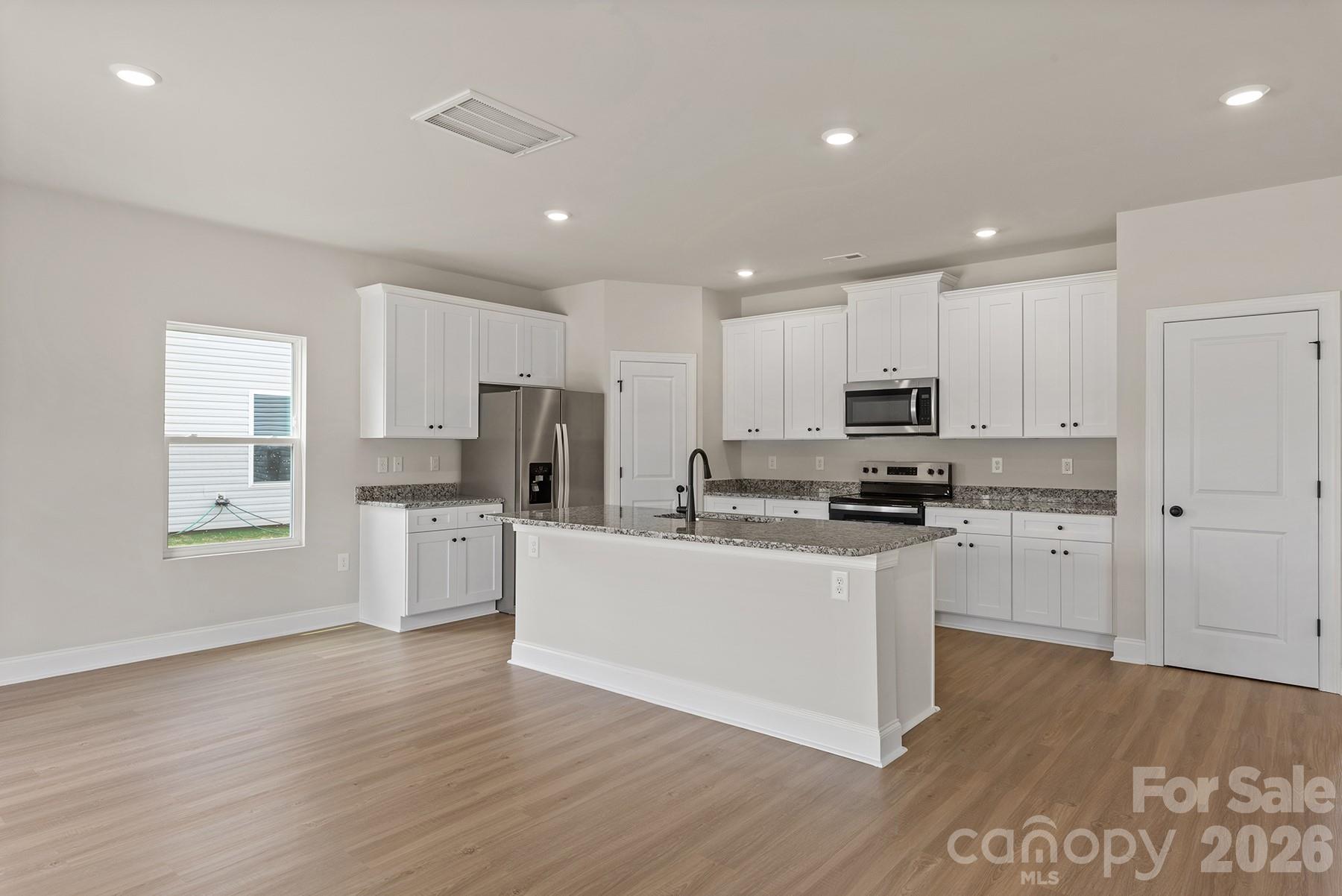 3518 Saddlebred Drive Property Photo 6