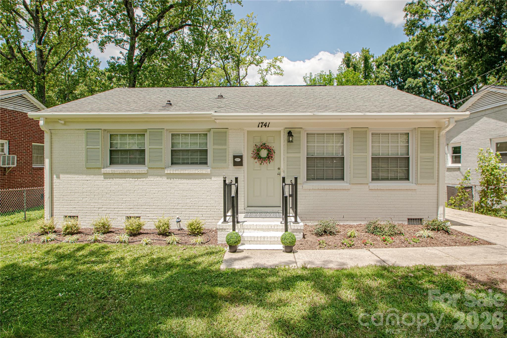 1741 Dallas Avenue L11 Property Photo 1