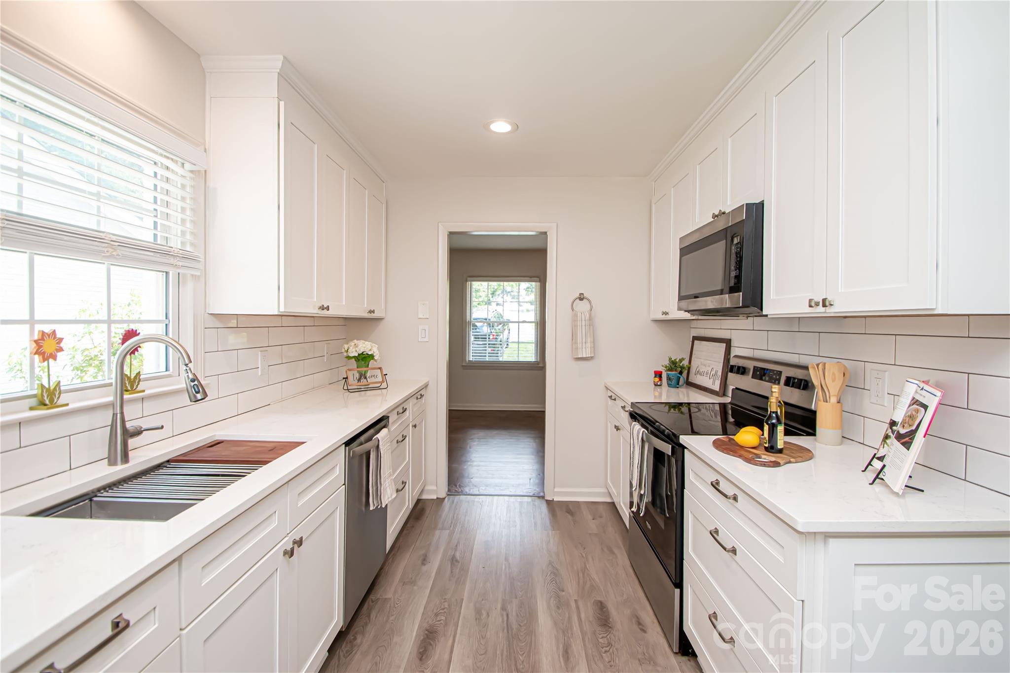 1741 Dallas Avenue L11 Property Photo 21