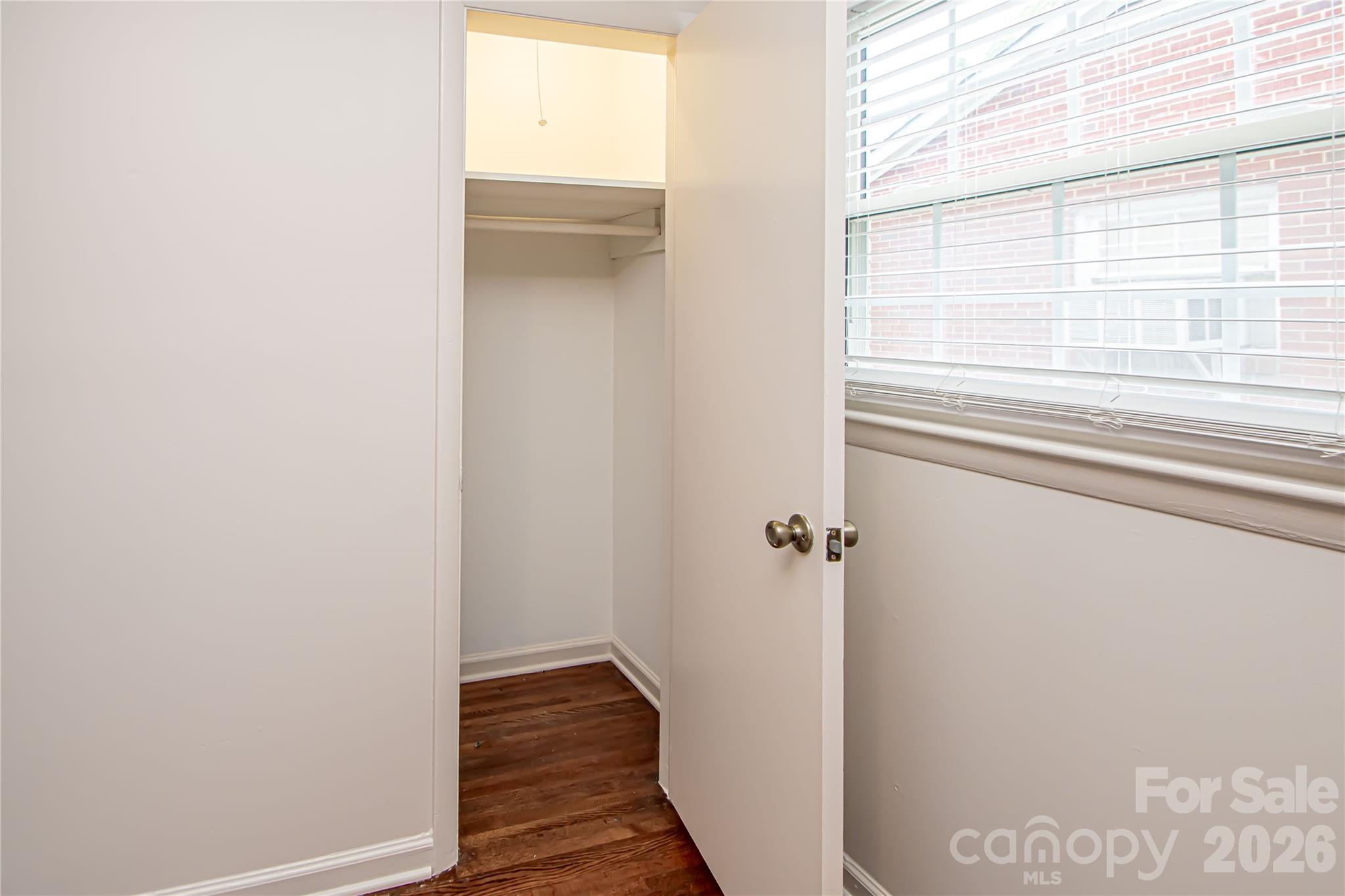 1741 Dallas Avenue L11 Property Photo 32
