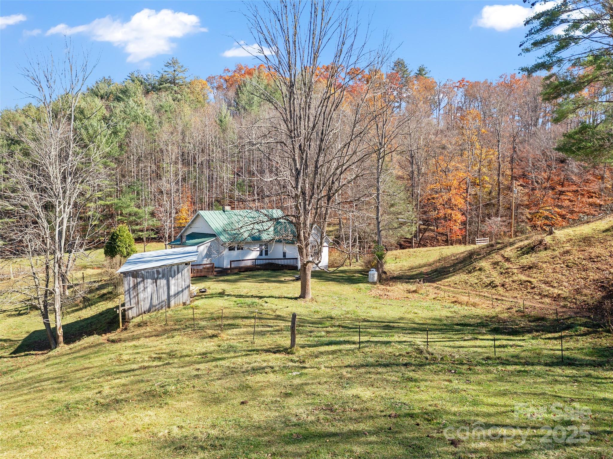 321 Lyle Lane Property Photo 12