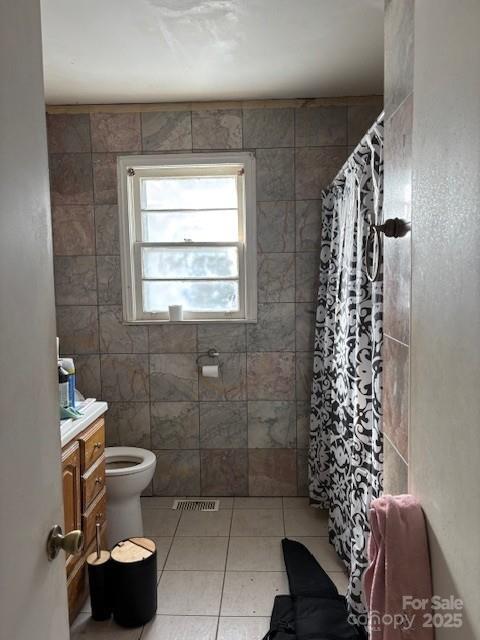 665 E Robertson Road Property Photo 6