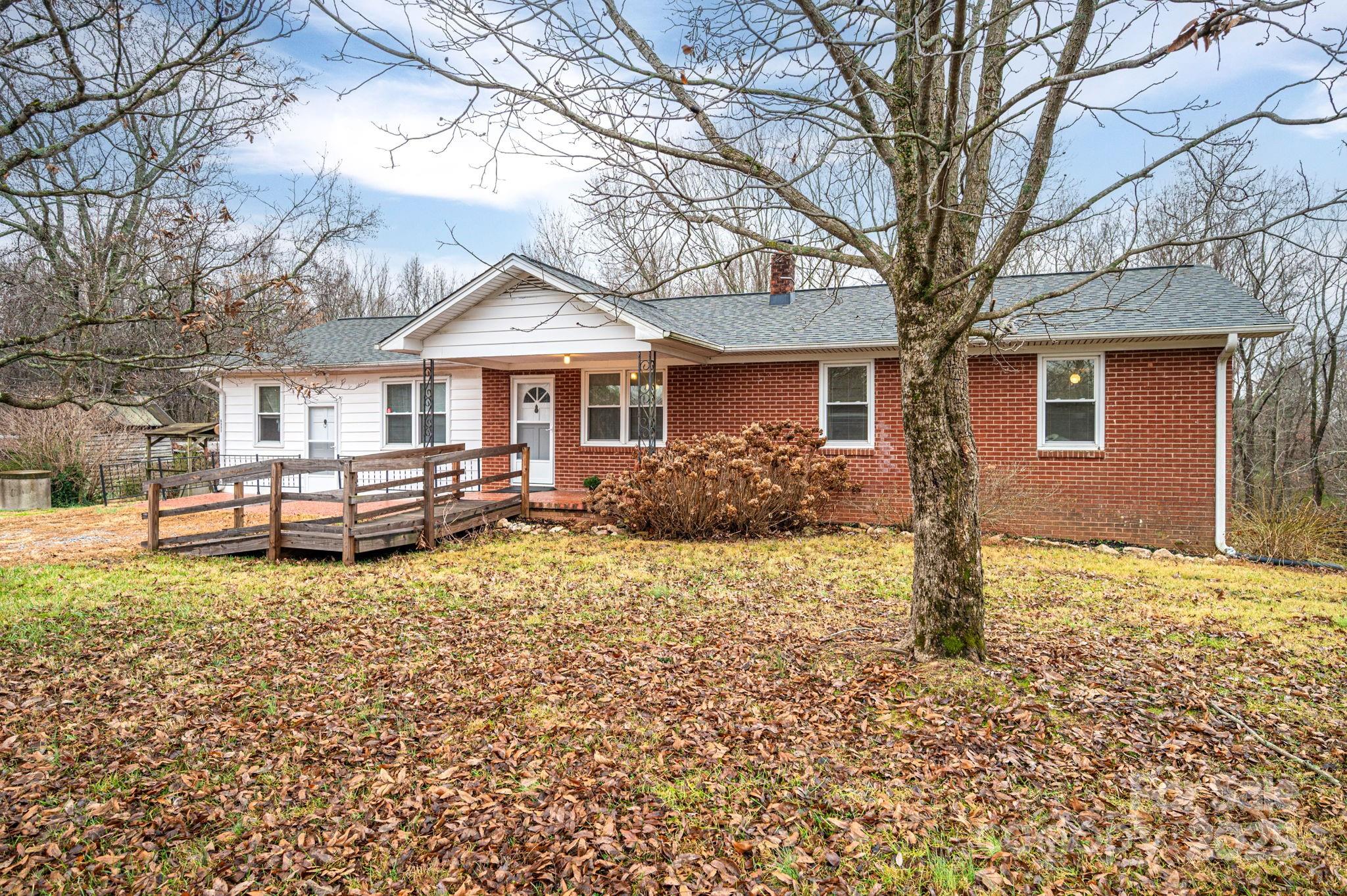 6331 Smith Road Property Photo 1