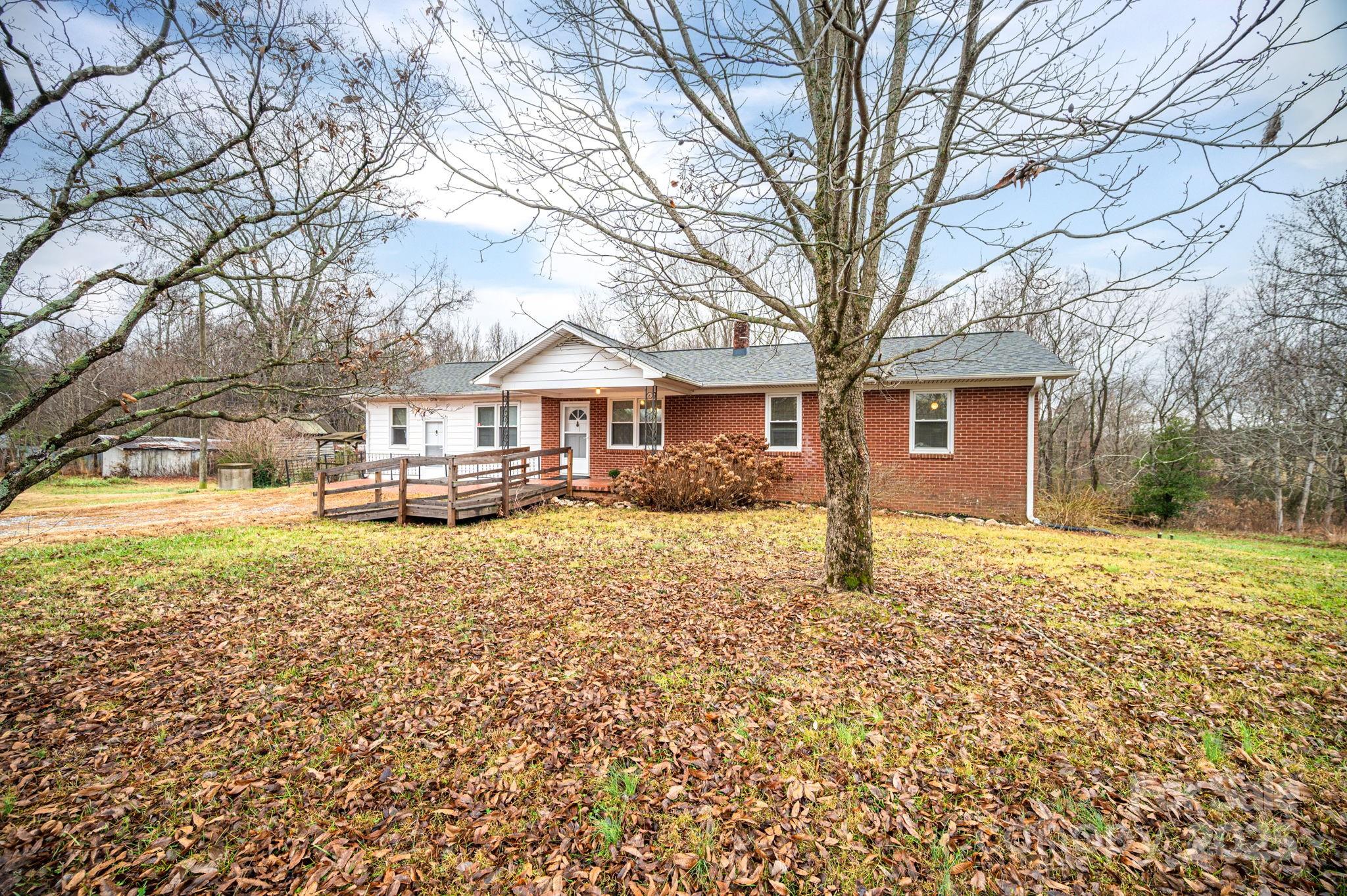6331 Smith Road Property Photo 5