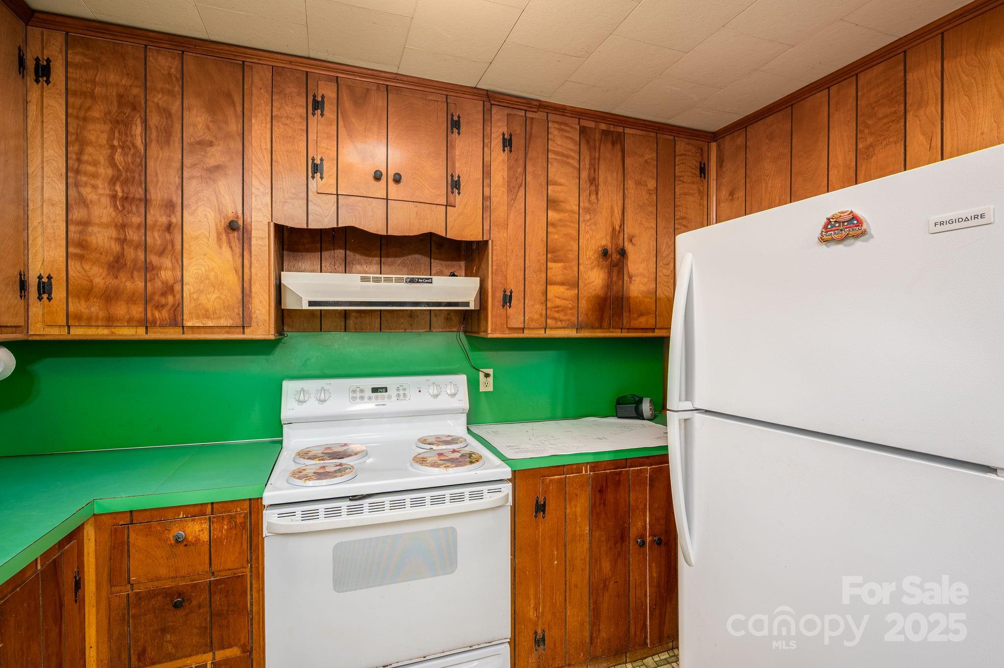 6331 Smith Road Property Photo 12