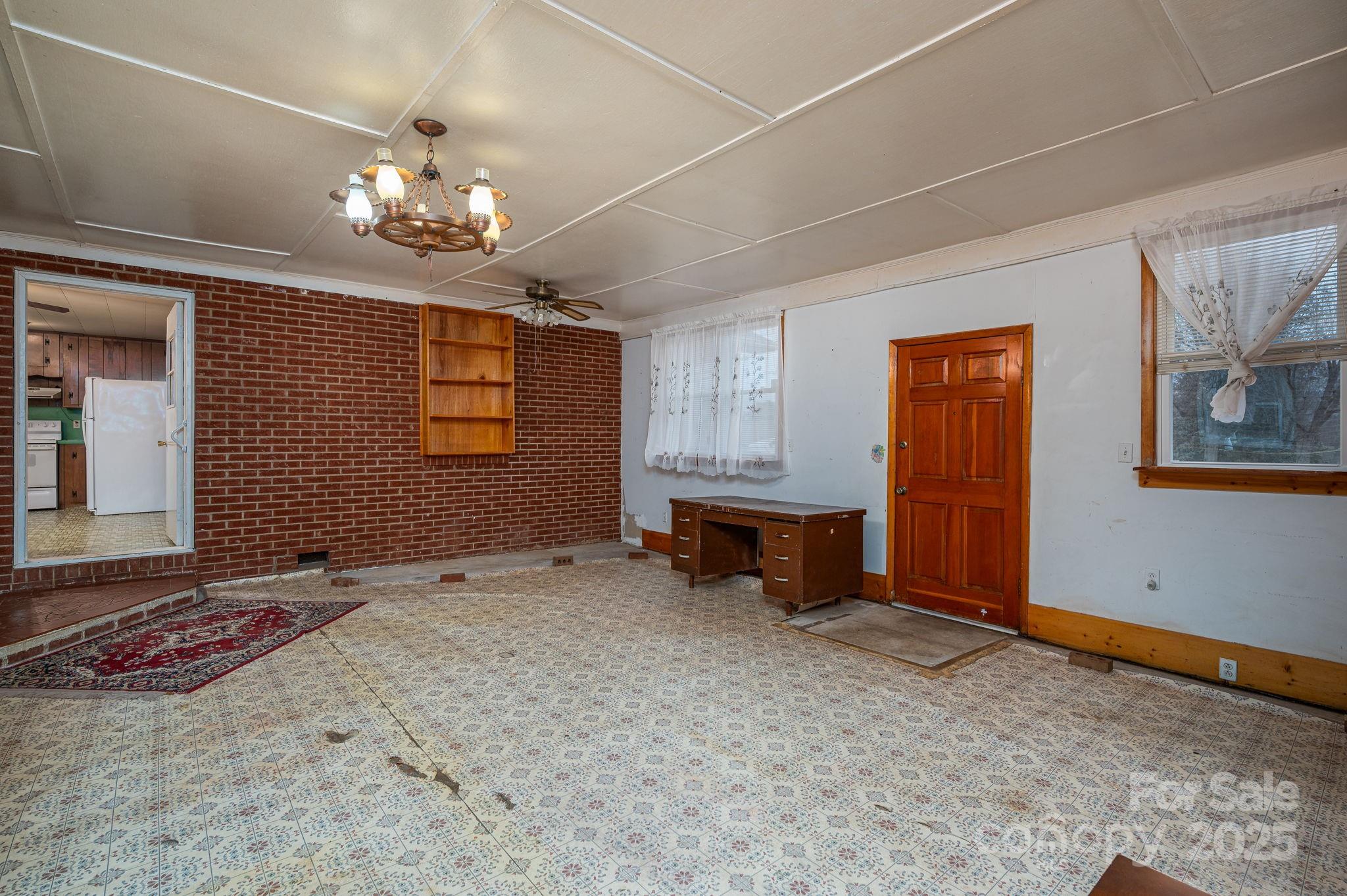 6331 Smith Road Property Photo 18