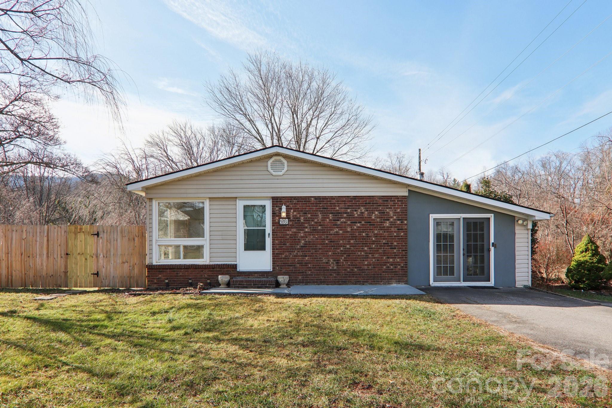 591 Blue Ridge Road Property Photo 1