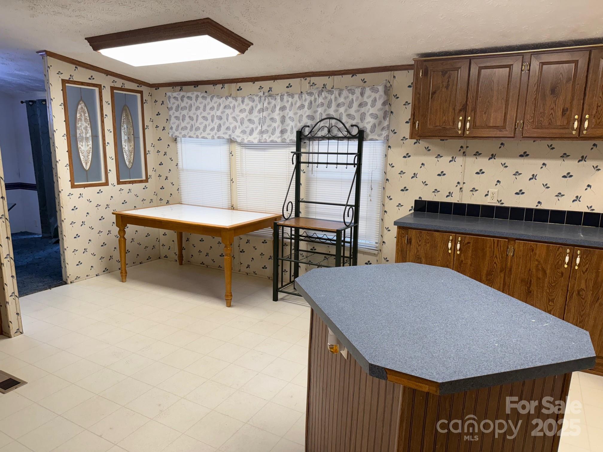 7159 Rev Melvin Adams Drive Property Photo 11