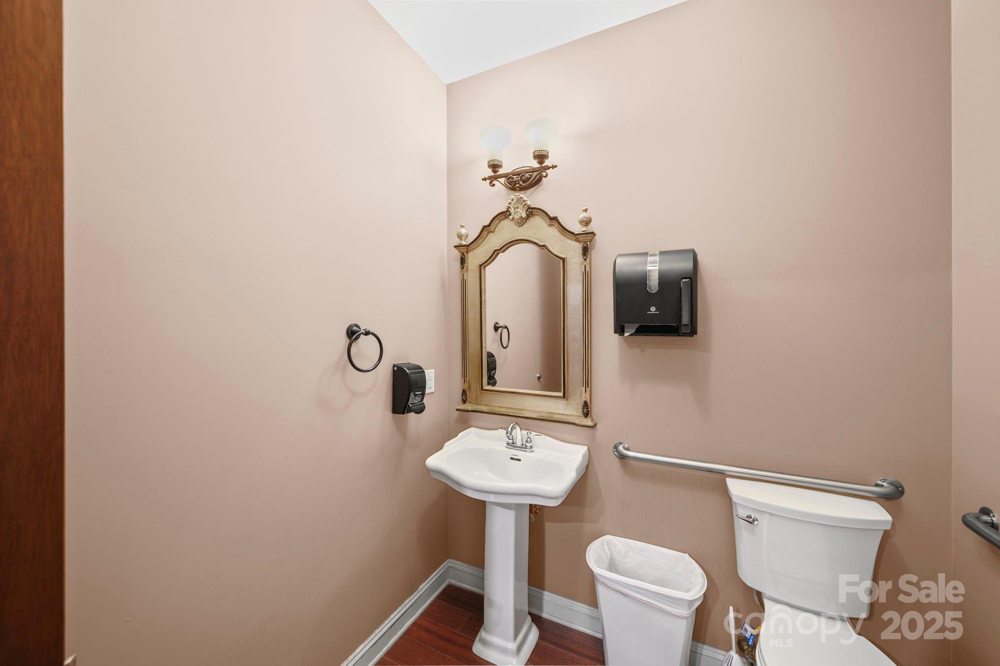 3213 Westwood Industrial Drive Property Photo 23