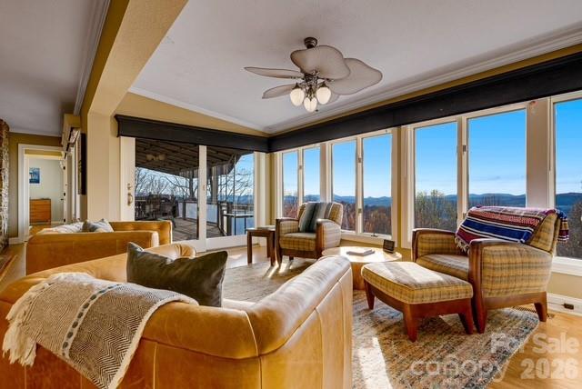 300 Roberts Drive Property Photo 1