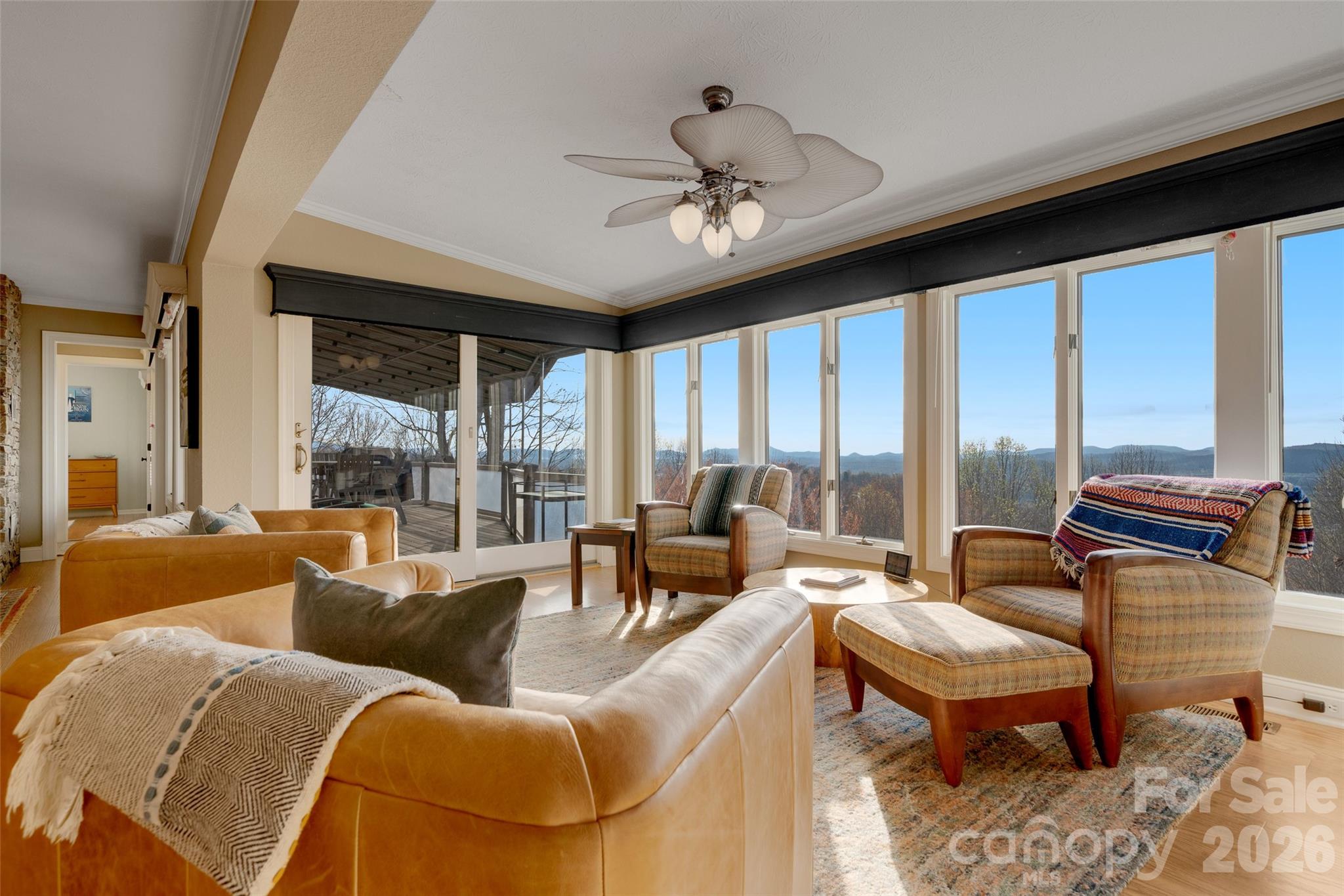 300 Roberts Drive Property Photo 8