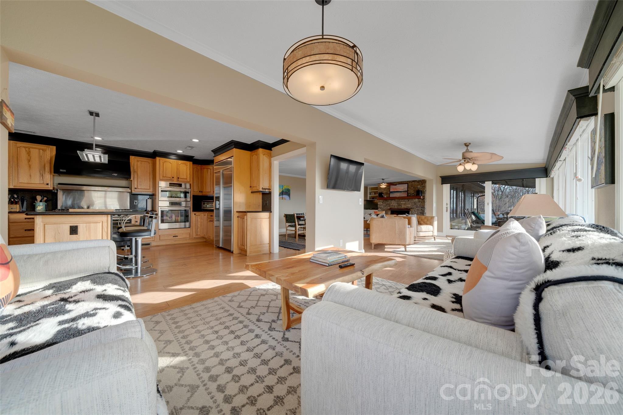300 Roberts Drive Property Photo 16
