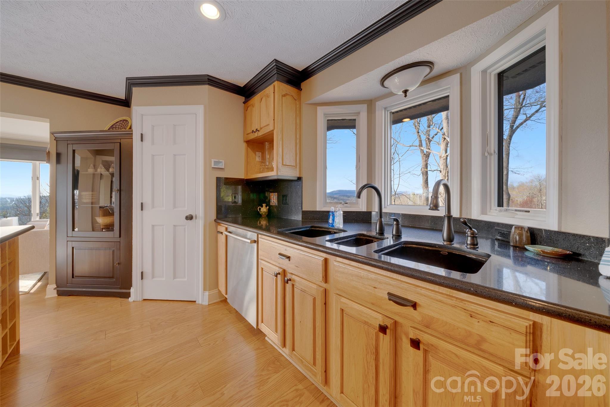 300 Roberts Drive Property Photo 20