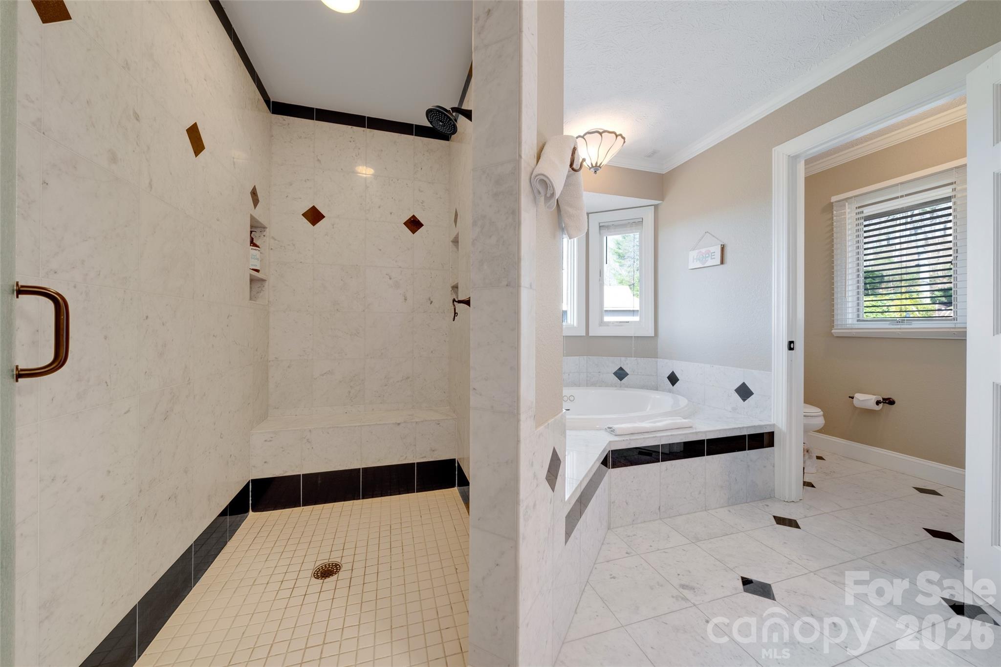 300 Roberts Drive Property Photo 27