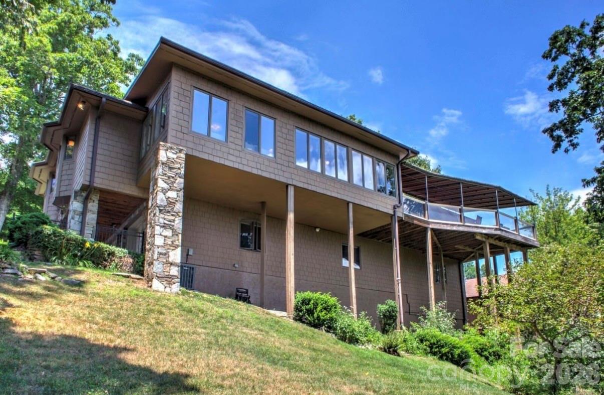 300 Roberts Drive Property Photo 43