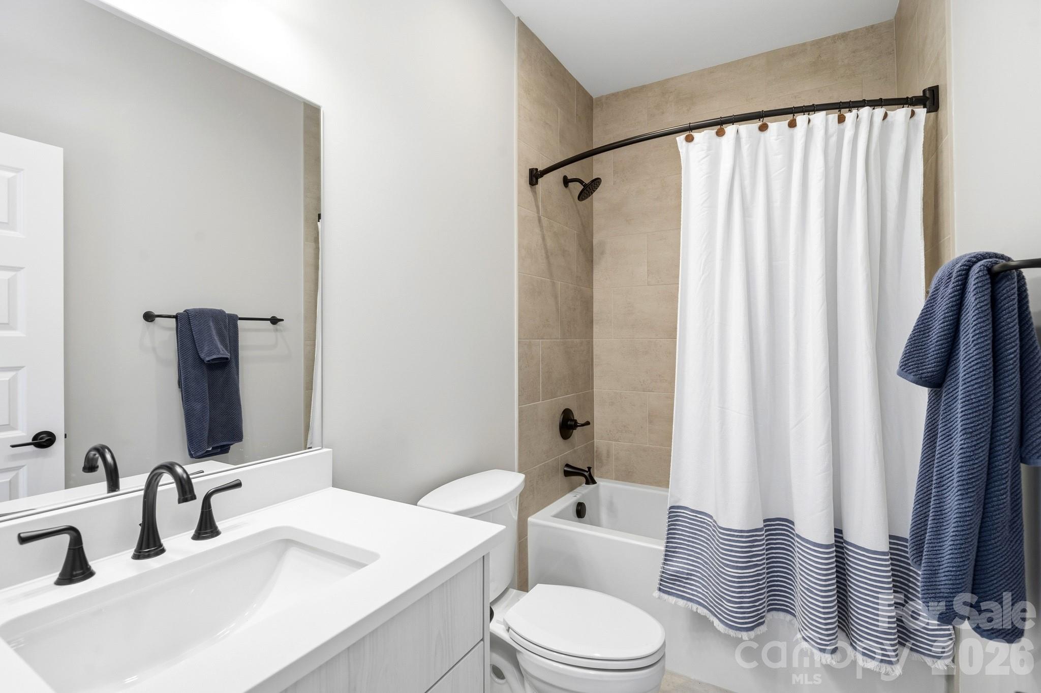103 Collin Place 1 Property Photo 18