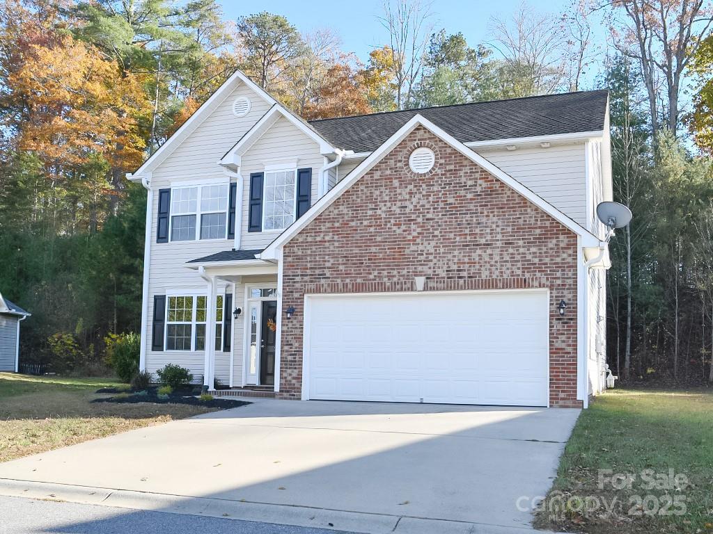 28 Stone River Drive Property Photo 2