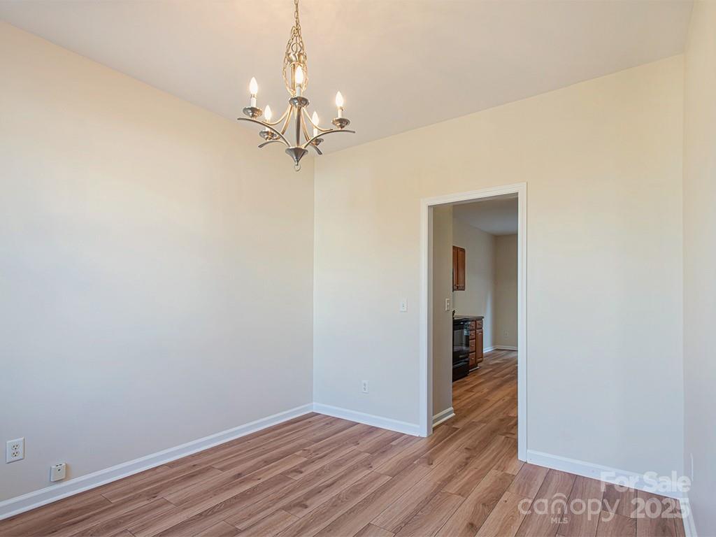 28 Stone River Drive Property Photo 9