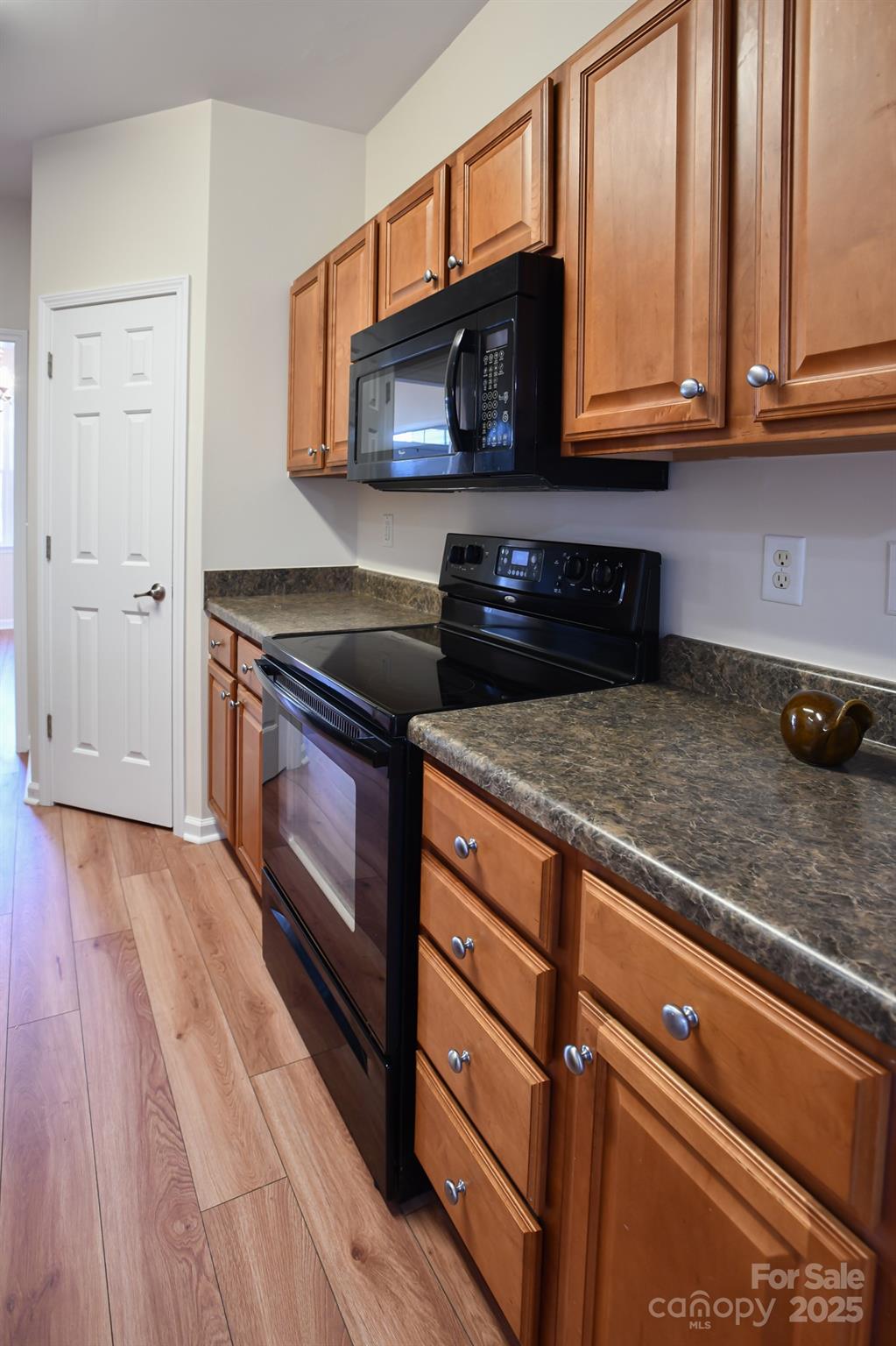 28 Stone River Drive Property Photo 13
