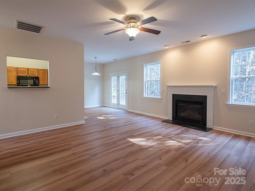 28 Stone River Drive Property Photo 16