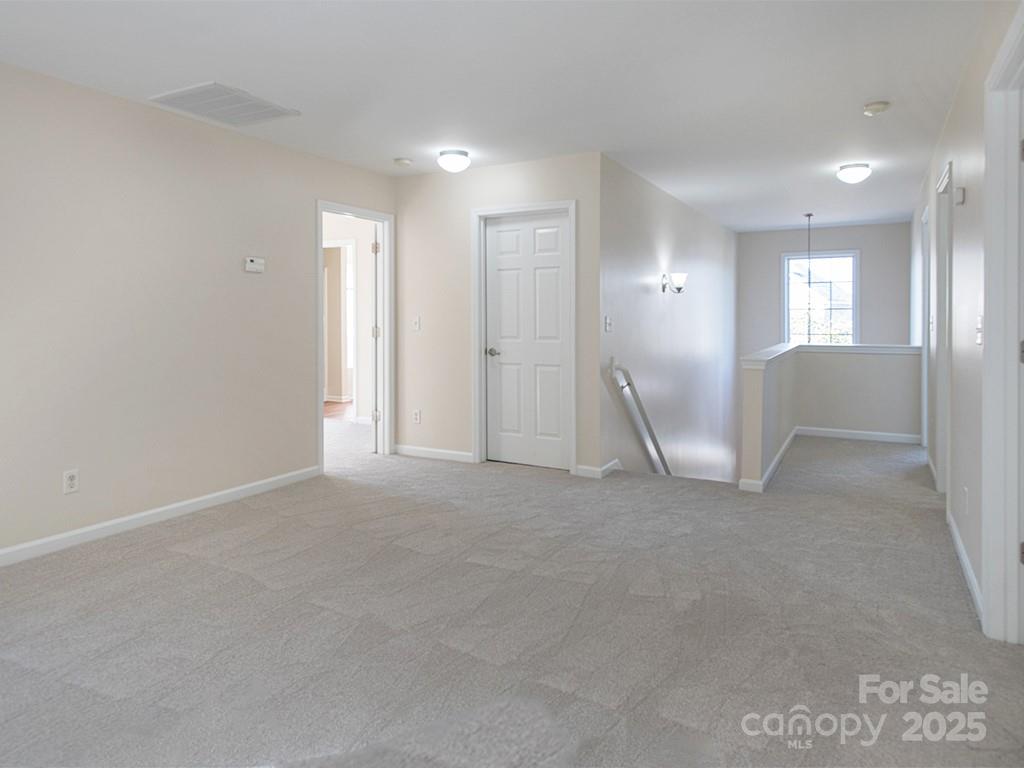 28 Stone River Drive Property Photo 30