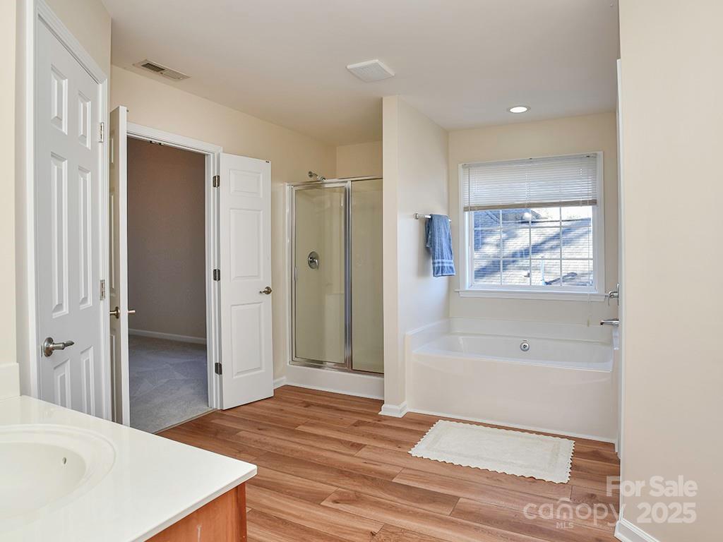 28 Stone River Drive Property Photo 36