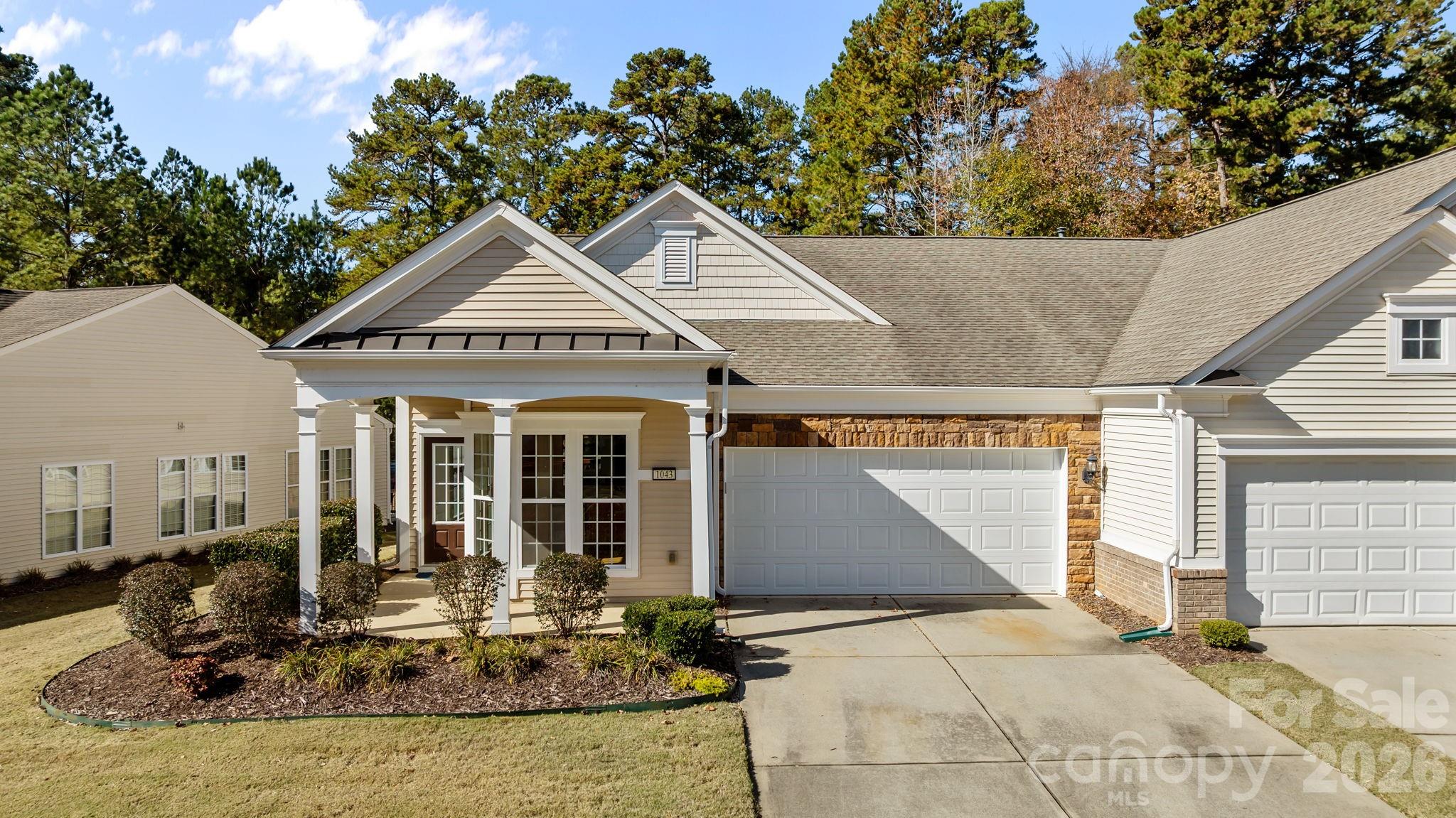 1043 Sweetleaf Drive Property Photo 2