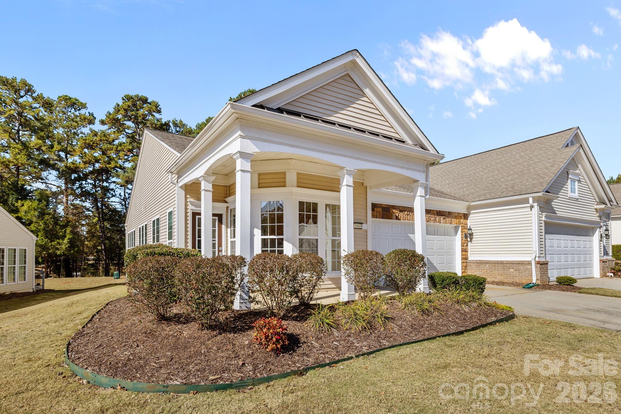 1043 Sweetleaf Drive Property Photo 4