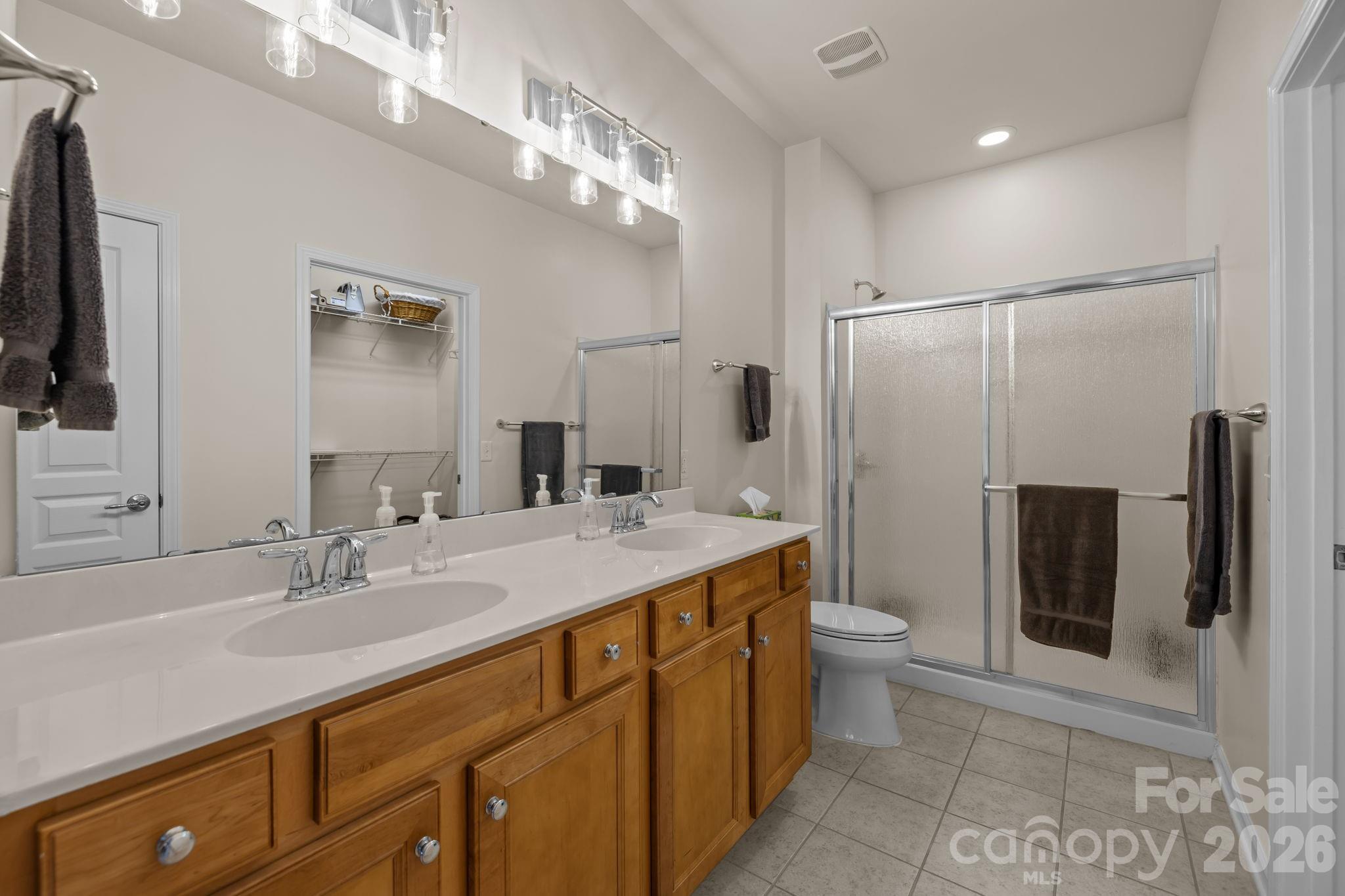 1043 Sweetleaf Drive Property Photo 8