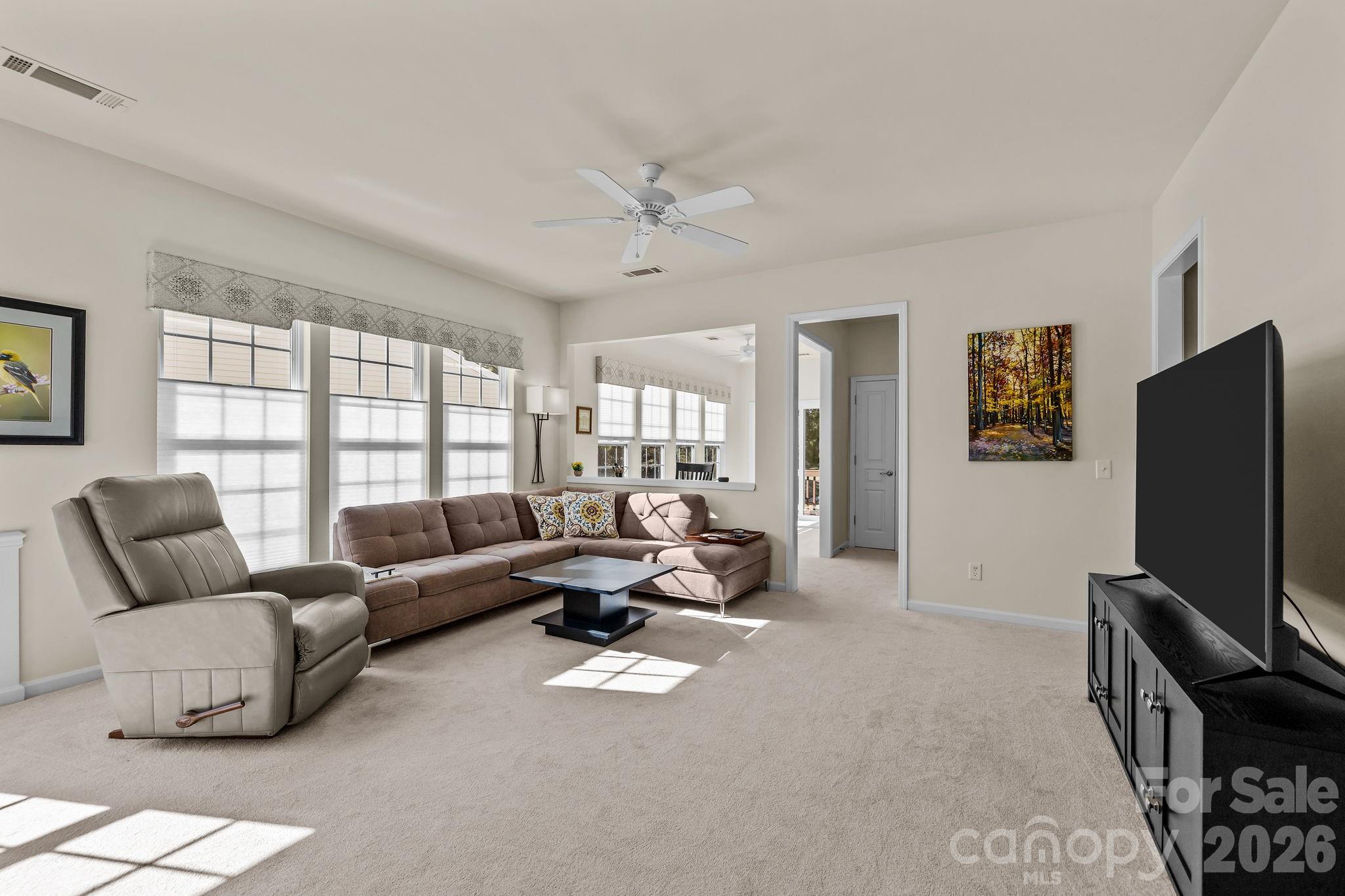 1043 Sweetleaf Drive Property Photo 20